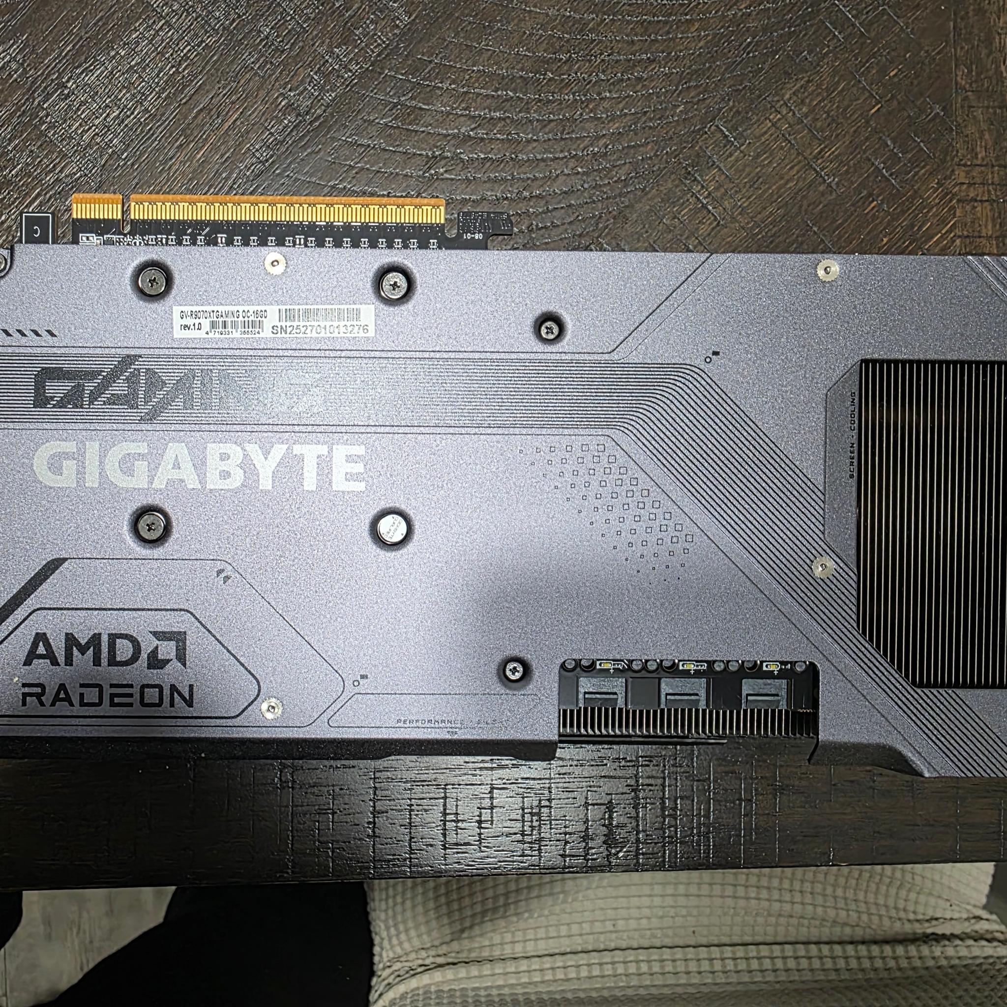 GIGABYTE RX 9070 XT GAMING OC 16G
