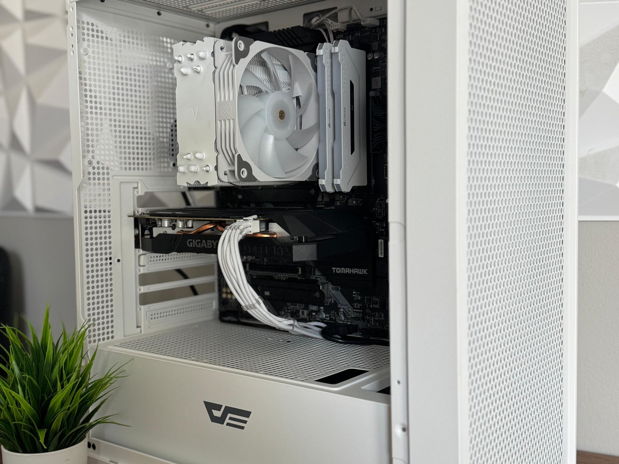 Custom White Gaming PC - Ryzen 5 5500 | RTX 2060 | Plug and Play Ready