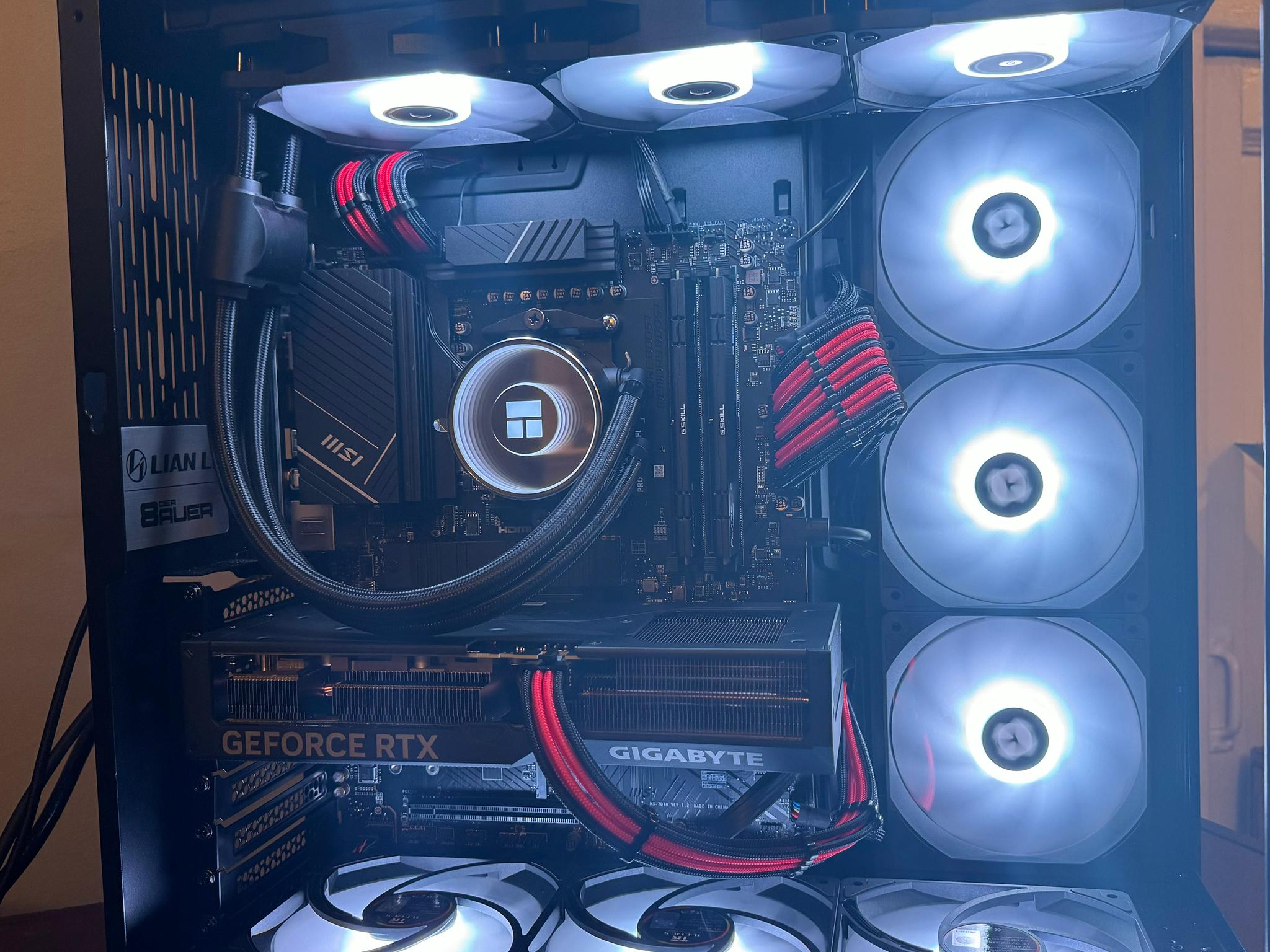 🔴⚫️Black Box⚫️🔴 RTX 4070 | Ryzen 7 7700X | 32GB DDR5 | 1TB SSD