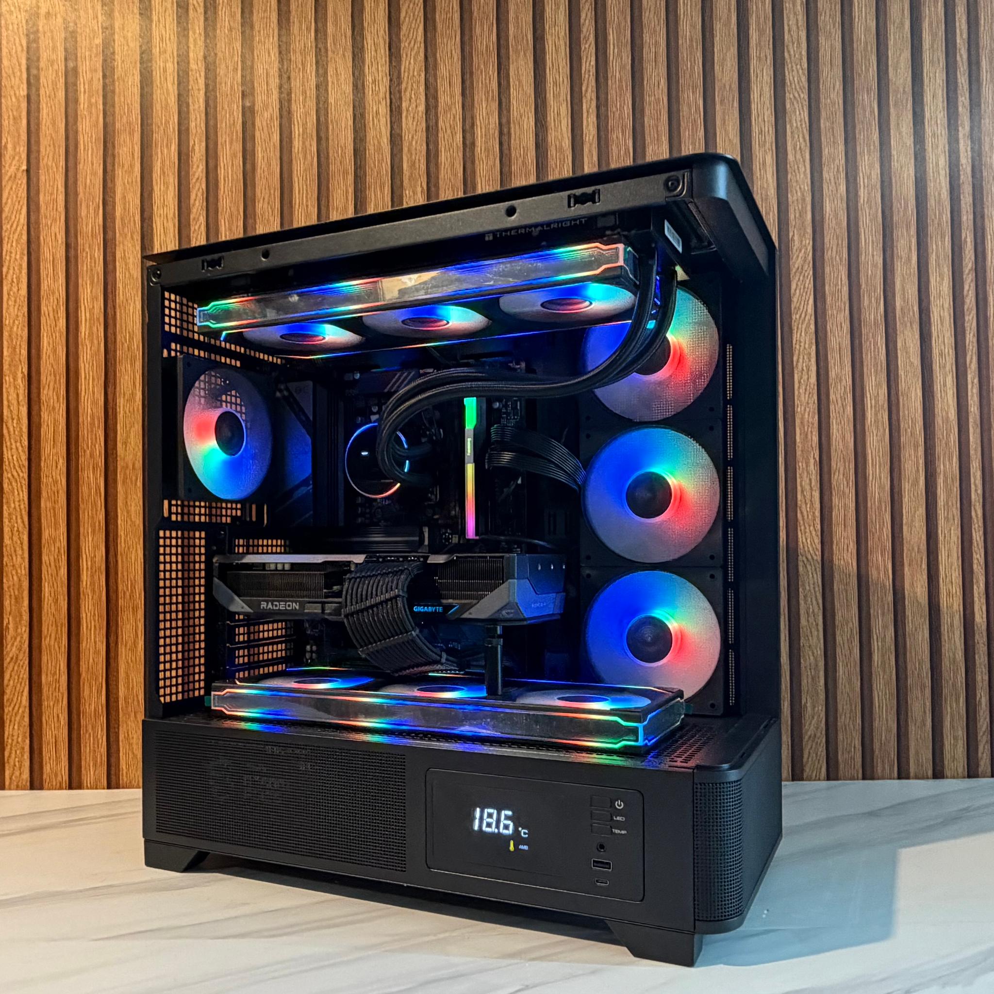 9070 XT 16GB | RYZEN 7 7700 | 1TB SSD | 750w | 360mm AIO