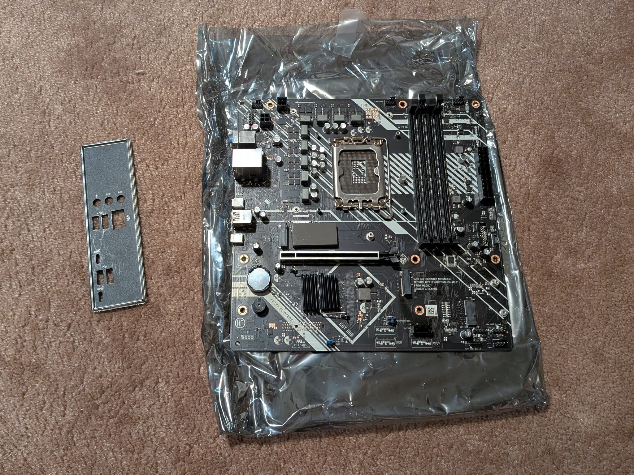 UNTESTED lga 1700 motherboard