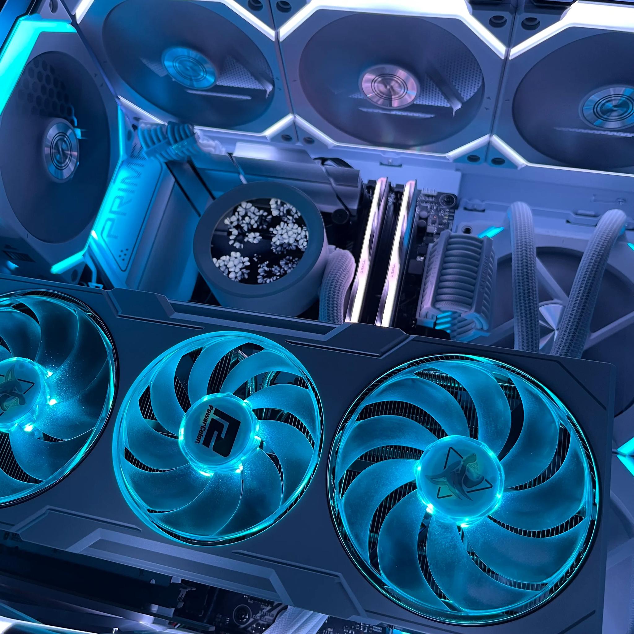 Deep Ice ❄ - 13700k 7900XTX 32GB DDR5 2TB Custom Gaming PC