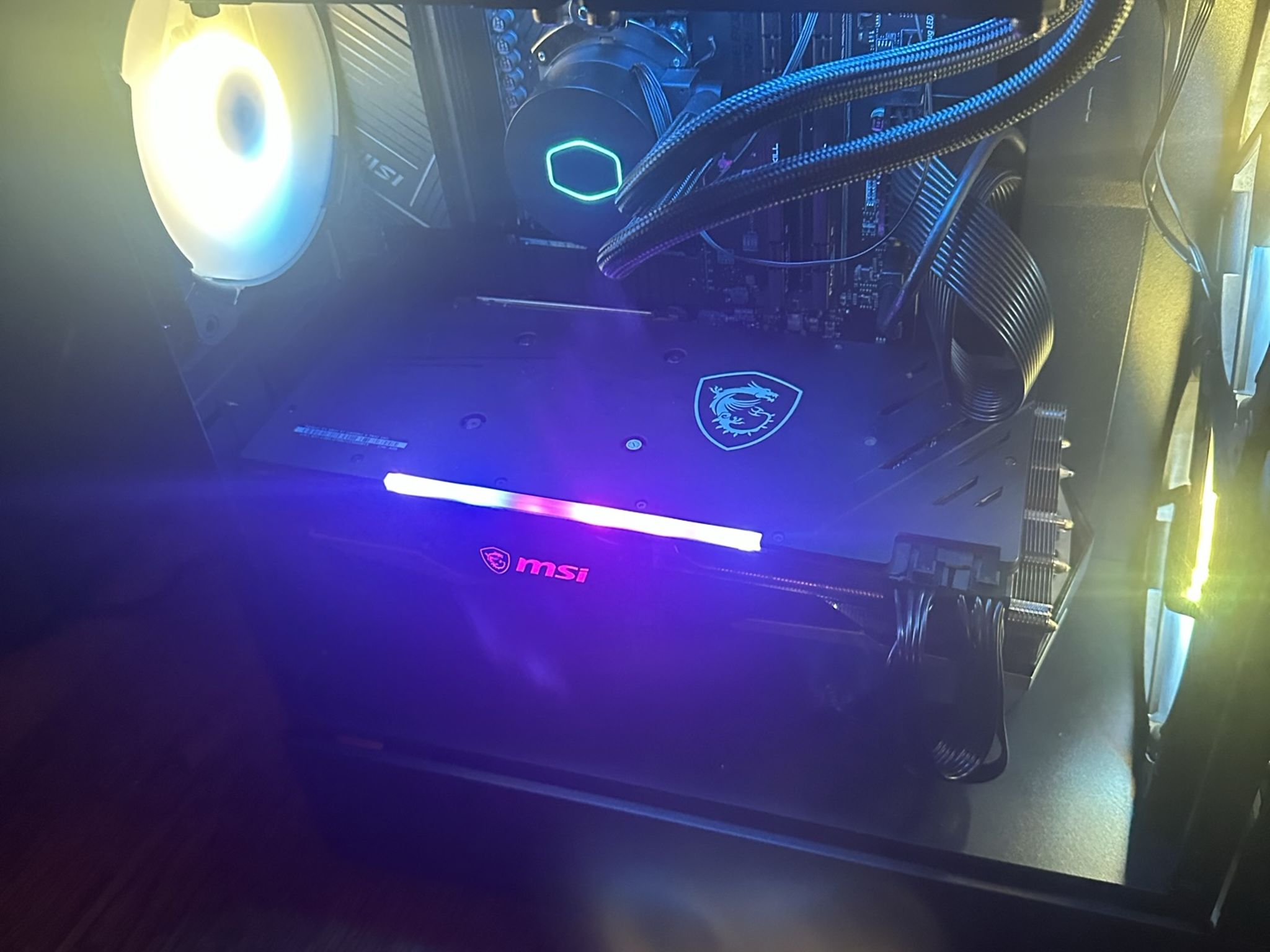 AMD 7700X || 6800xt || DDR5 32gb tan || 1tb Lian cool mesh C