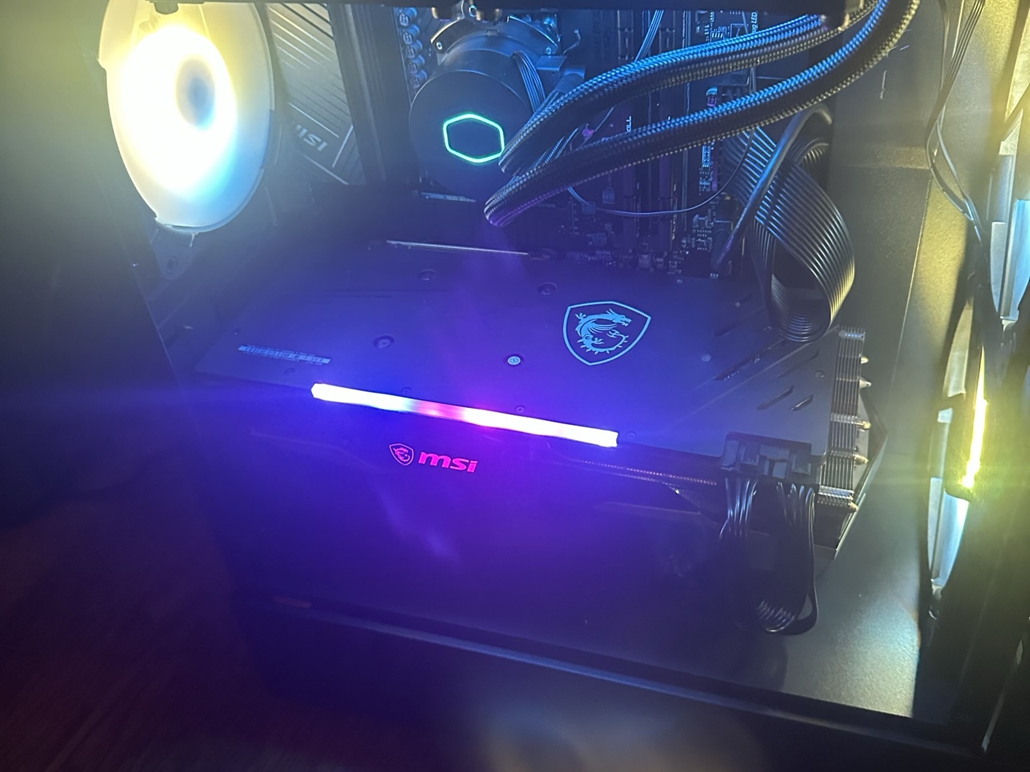 AMD 7700X || 6800xt || DDR5 32gb tan || 1tb Lian cool mesh C