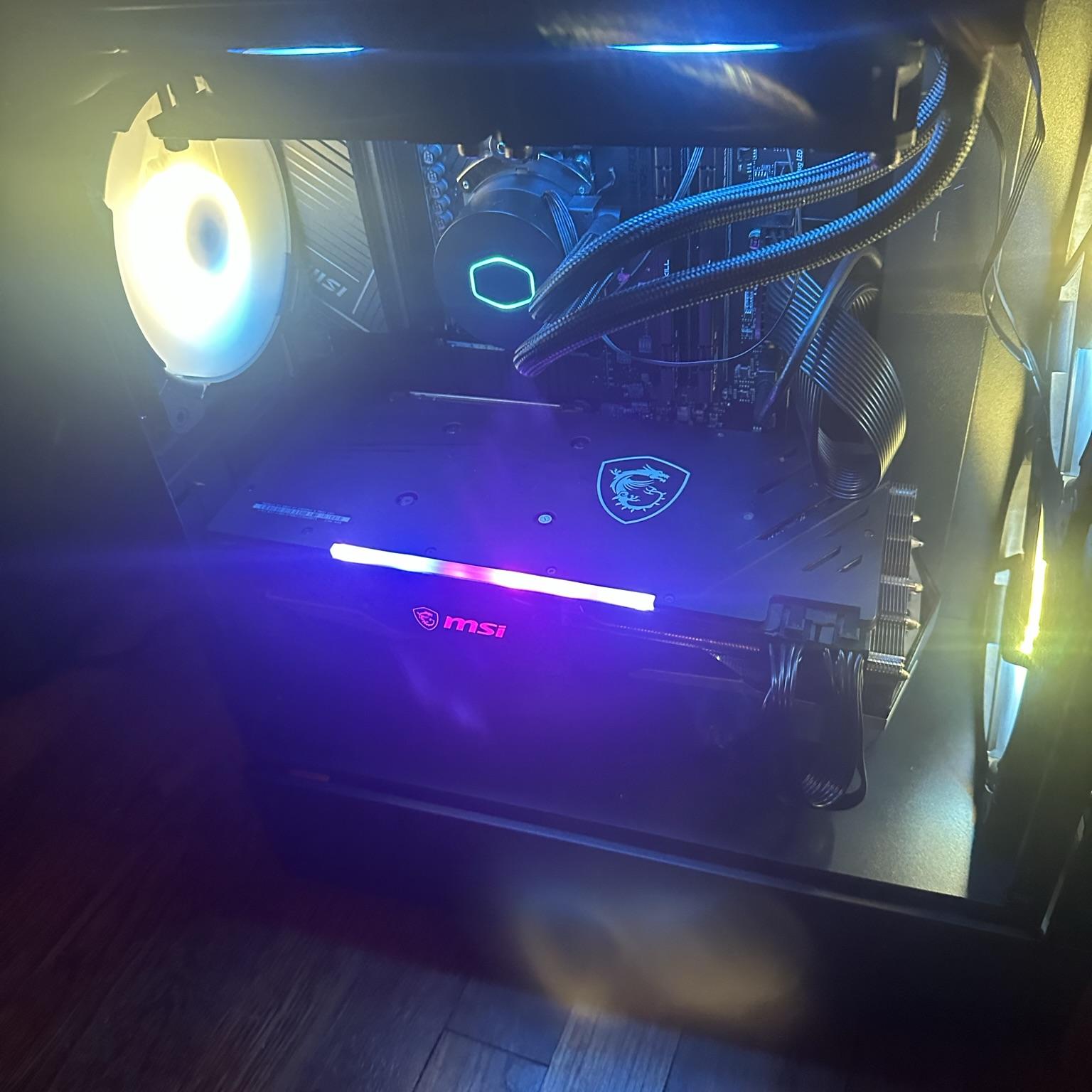 AMD 7700X || 6800xt || DDR5 32gb tan || 1tb Lian cool mesh C