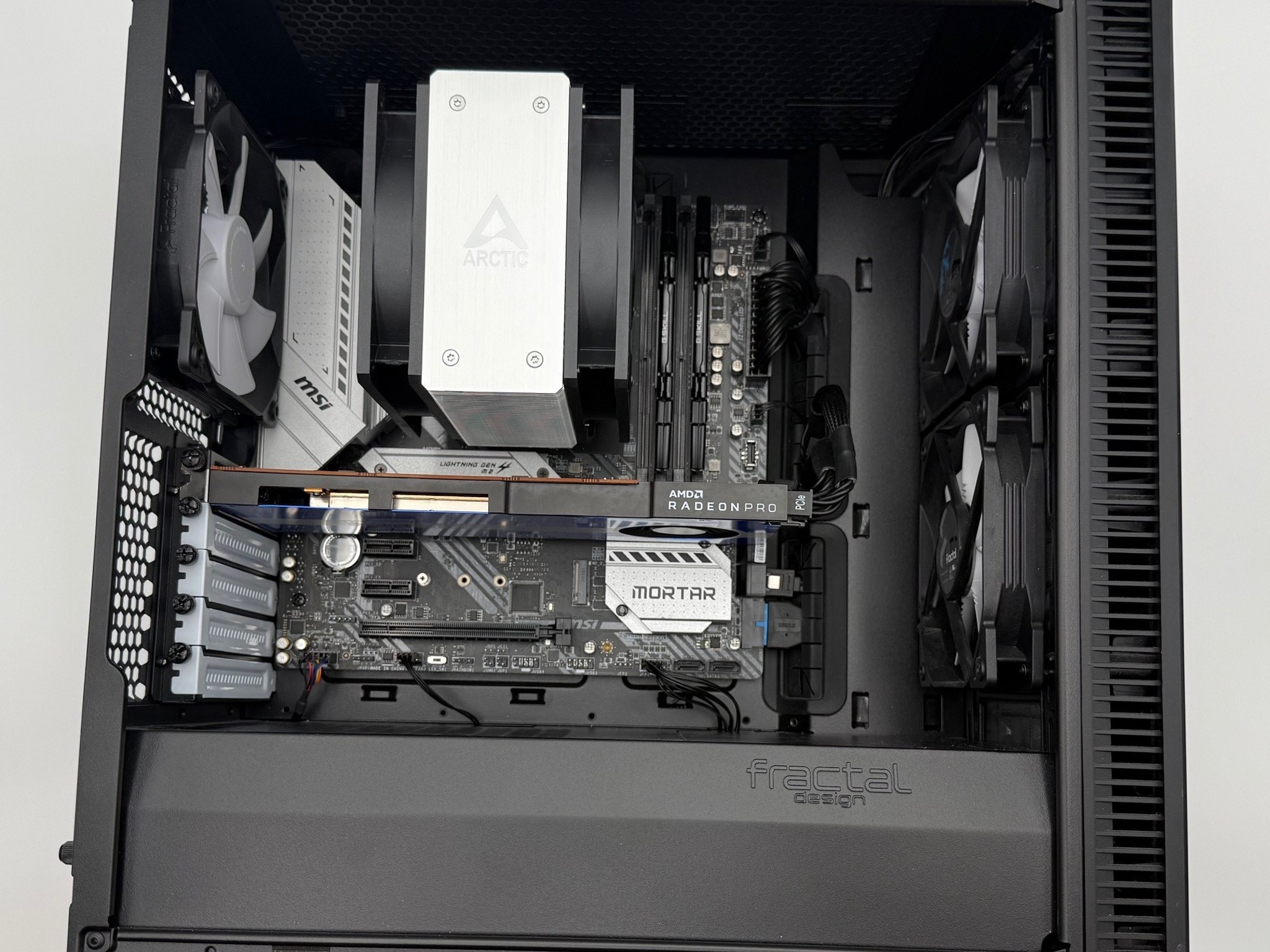 Ryzen 7 3800XT | 32GB RAM| 1.5TB SSD | Radeon Pro 8GB | 2x 24" Samsung Monitors