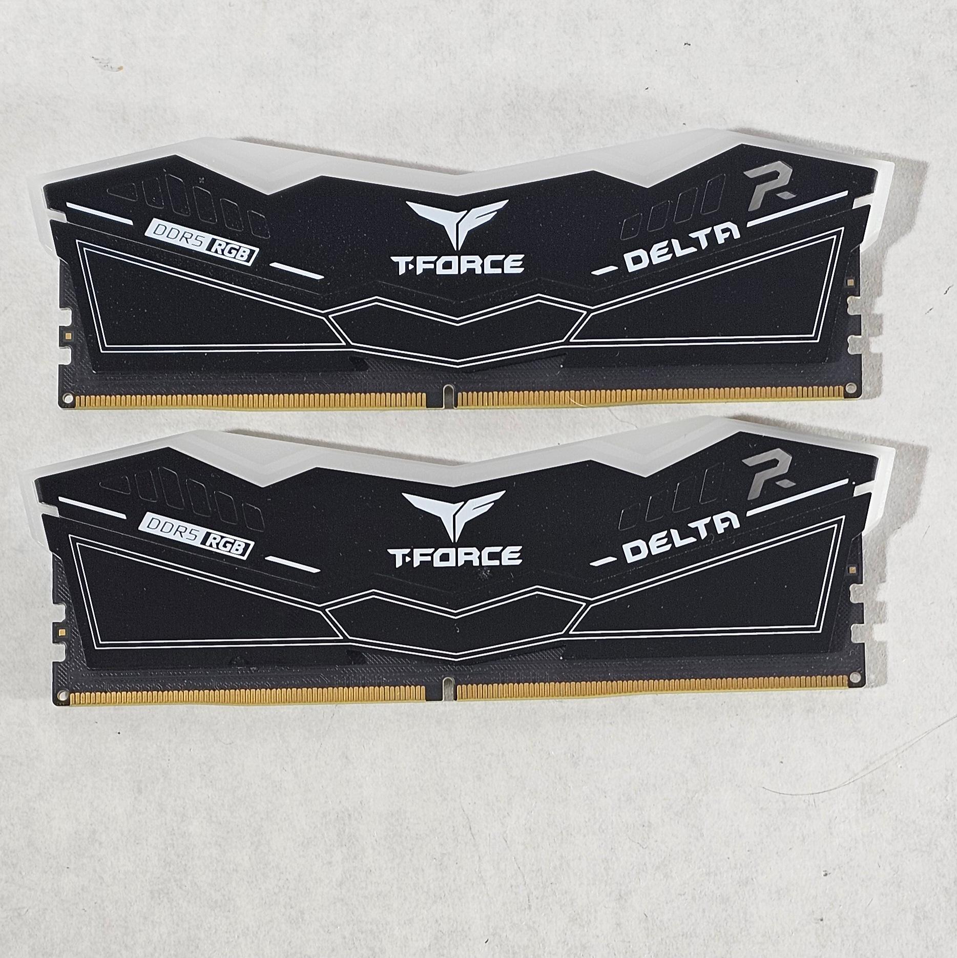 32GB DDR5 (2x16GB) CL38 6400MT/s TeamGroup T-Force Delta RGB