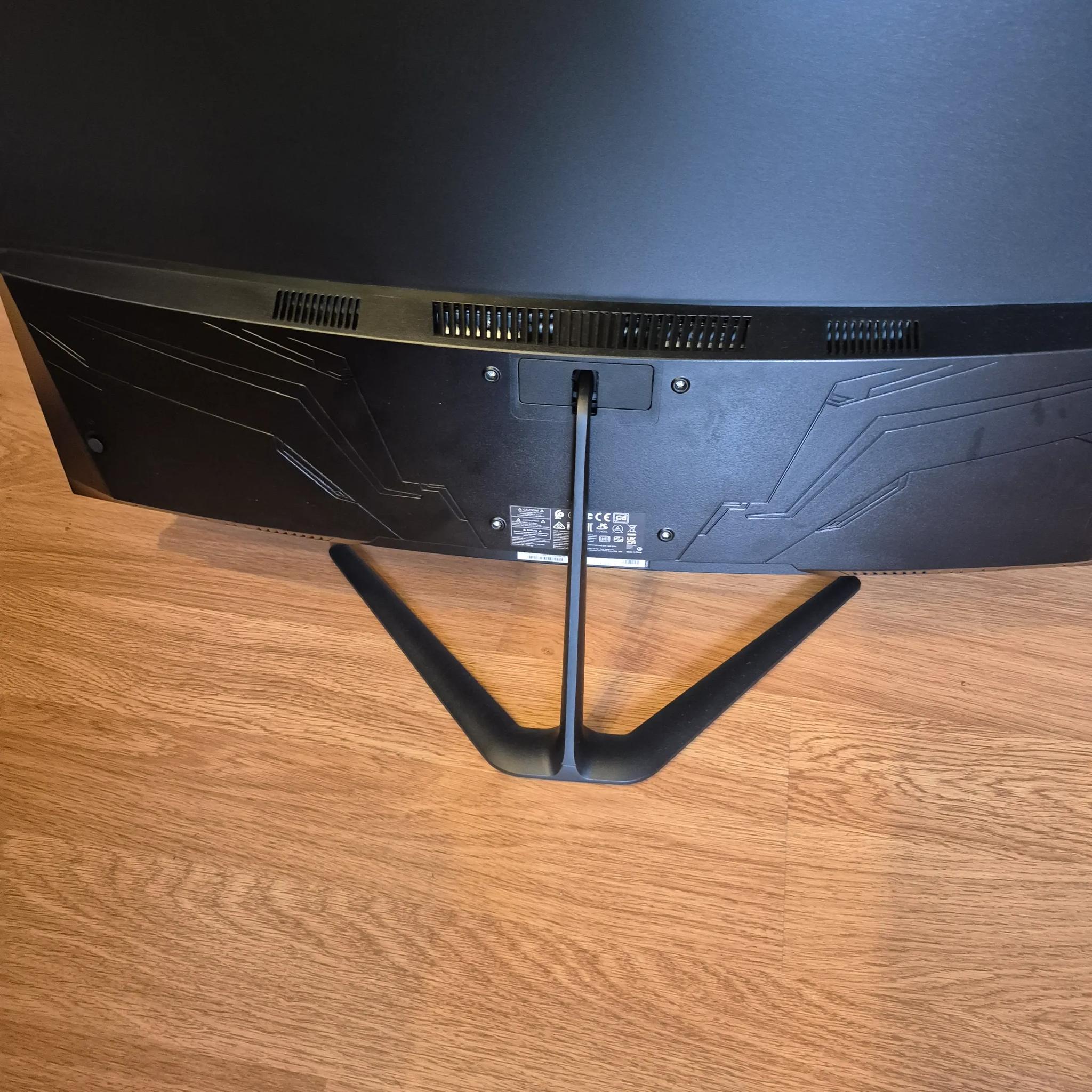 Acer ED320Q 31.5” Curved Gaming Monitor – 180Hz, 1ms, Full HD, Immersive Gameplay