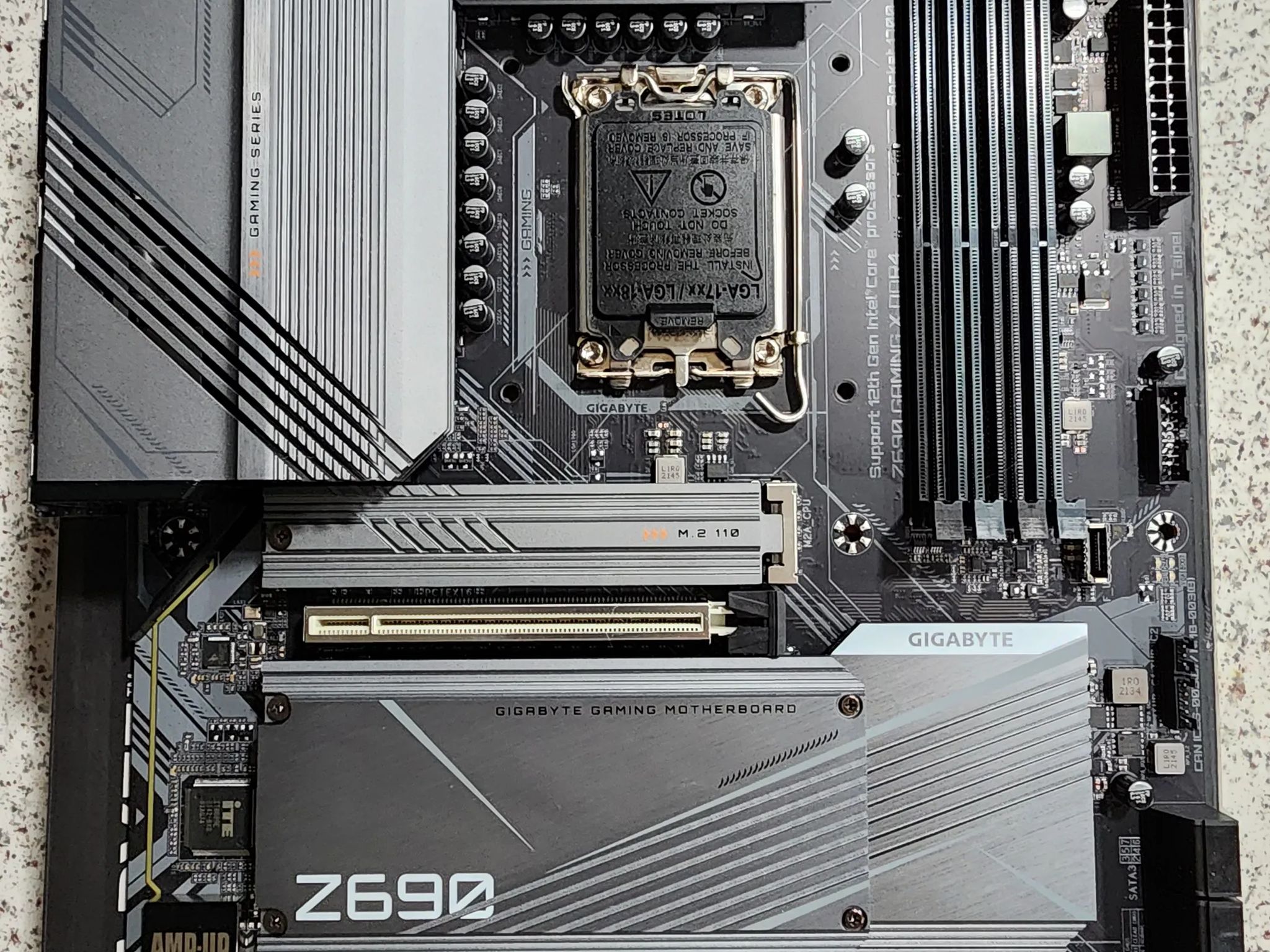 Gigabyte Z690 Gaming X DDR4