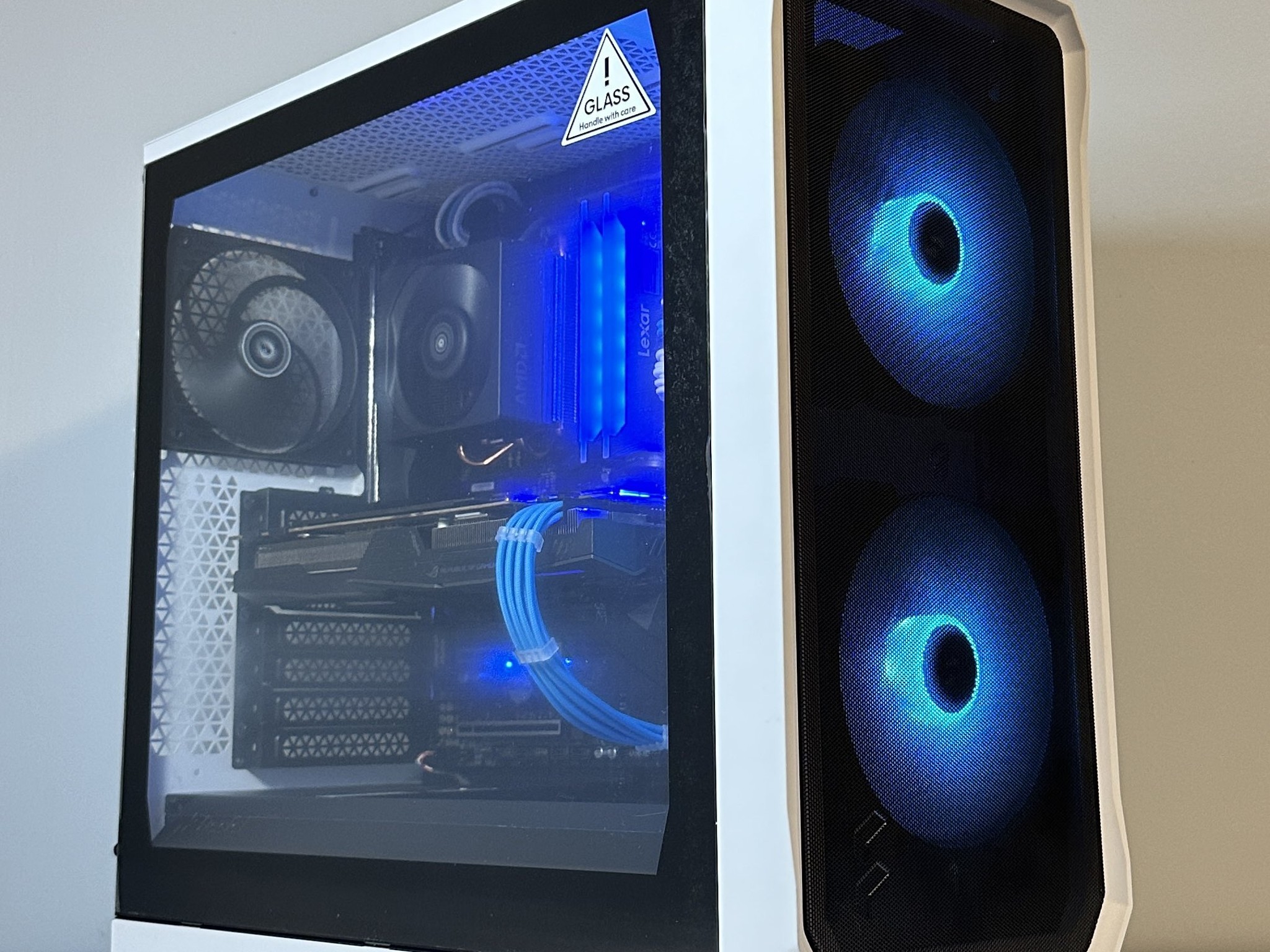 Ryzen 7 1700X/Nvidia GTX 1070 8GB Custom White RGB Gaming PC W/ Keyboard & Mouse