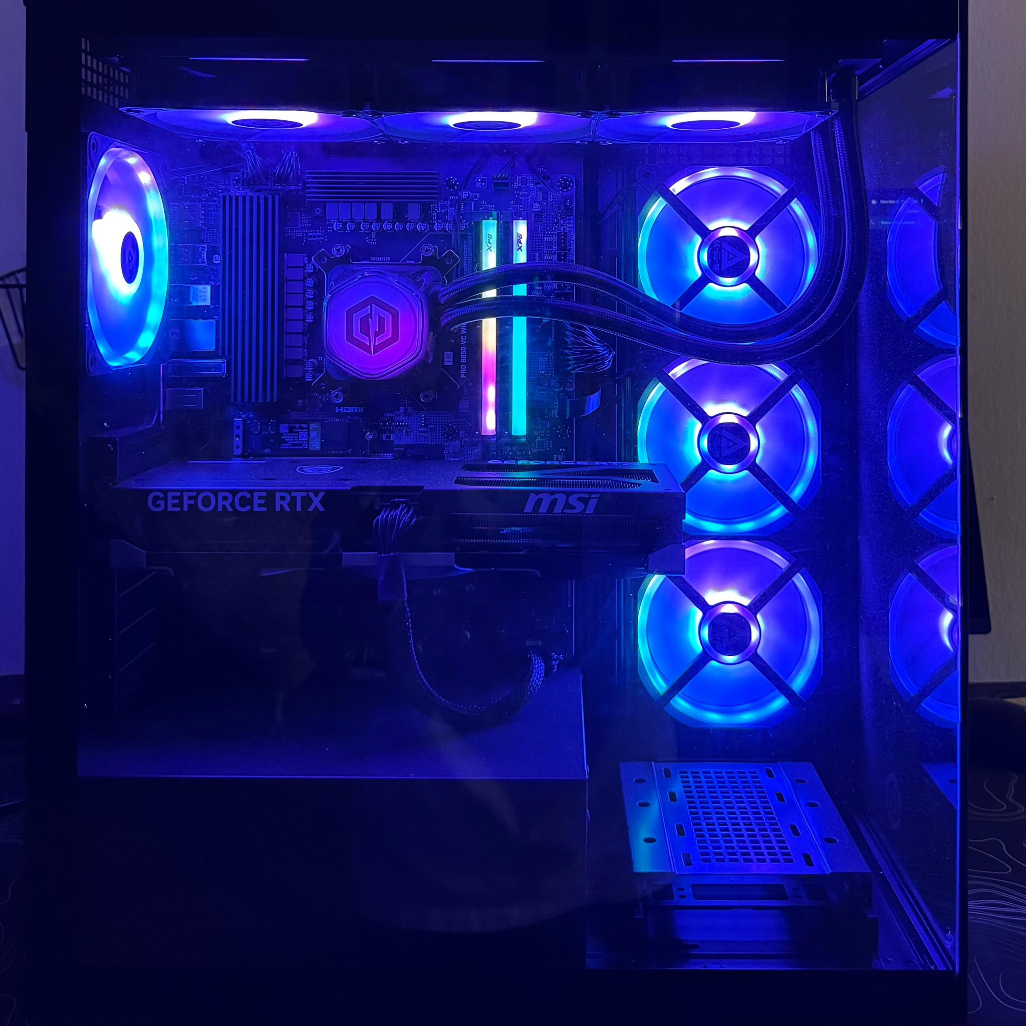 [CyberPowerPC SLC7700WS] | Ryzen 7 9800X3D | RTX 5070 Ti (16GB) | 32GB DDR5 | 2TB NVMe