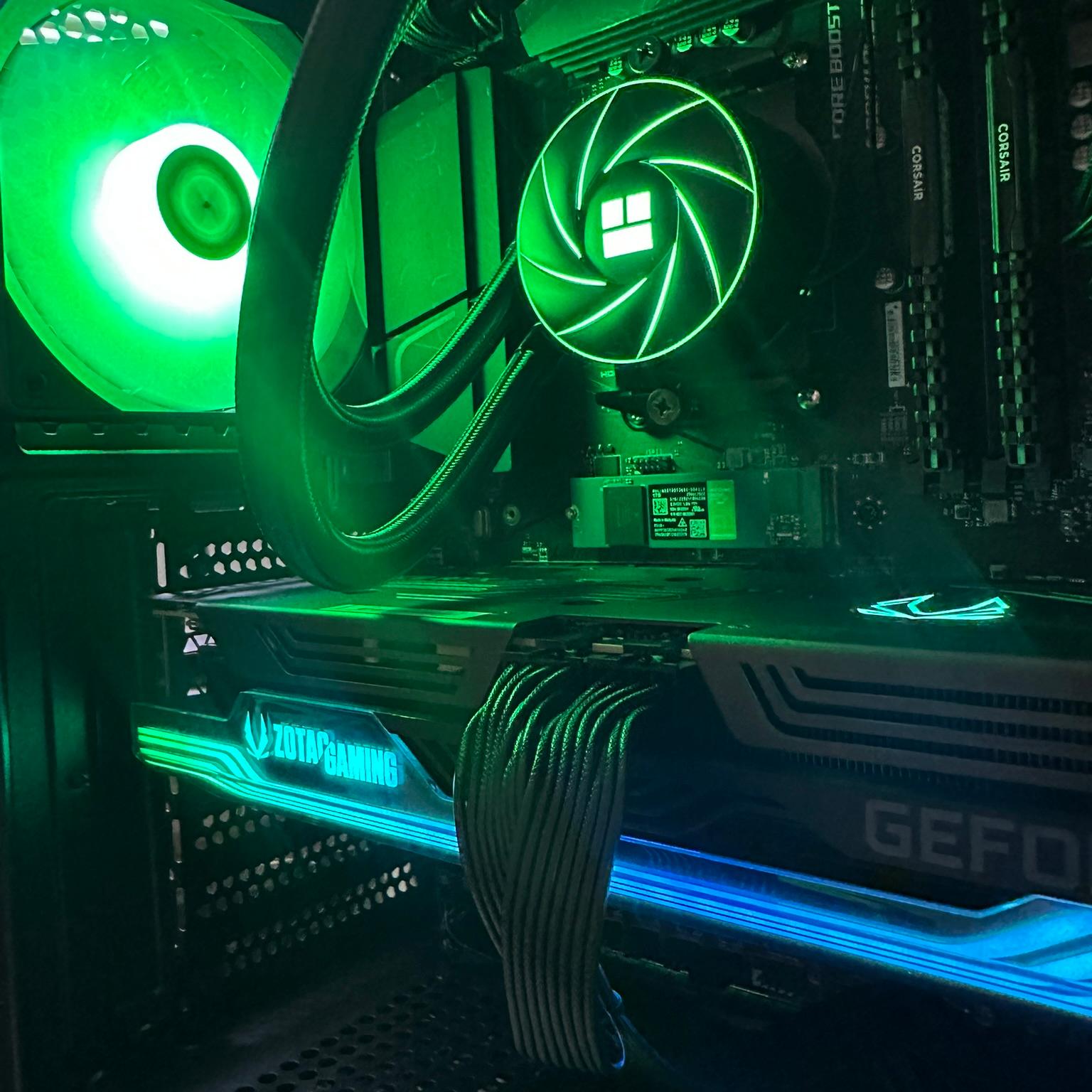Ryzen 7 3800X / RTX 3070 Ti / 1TB NVME / 32GB RAM