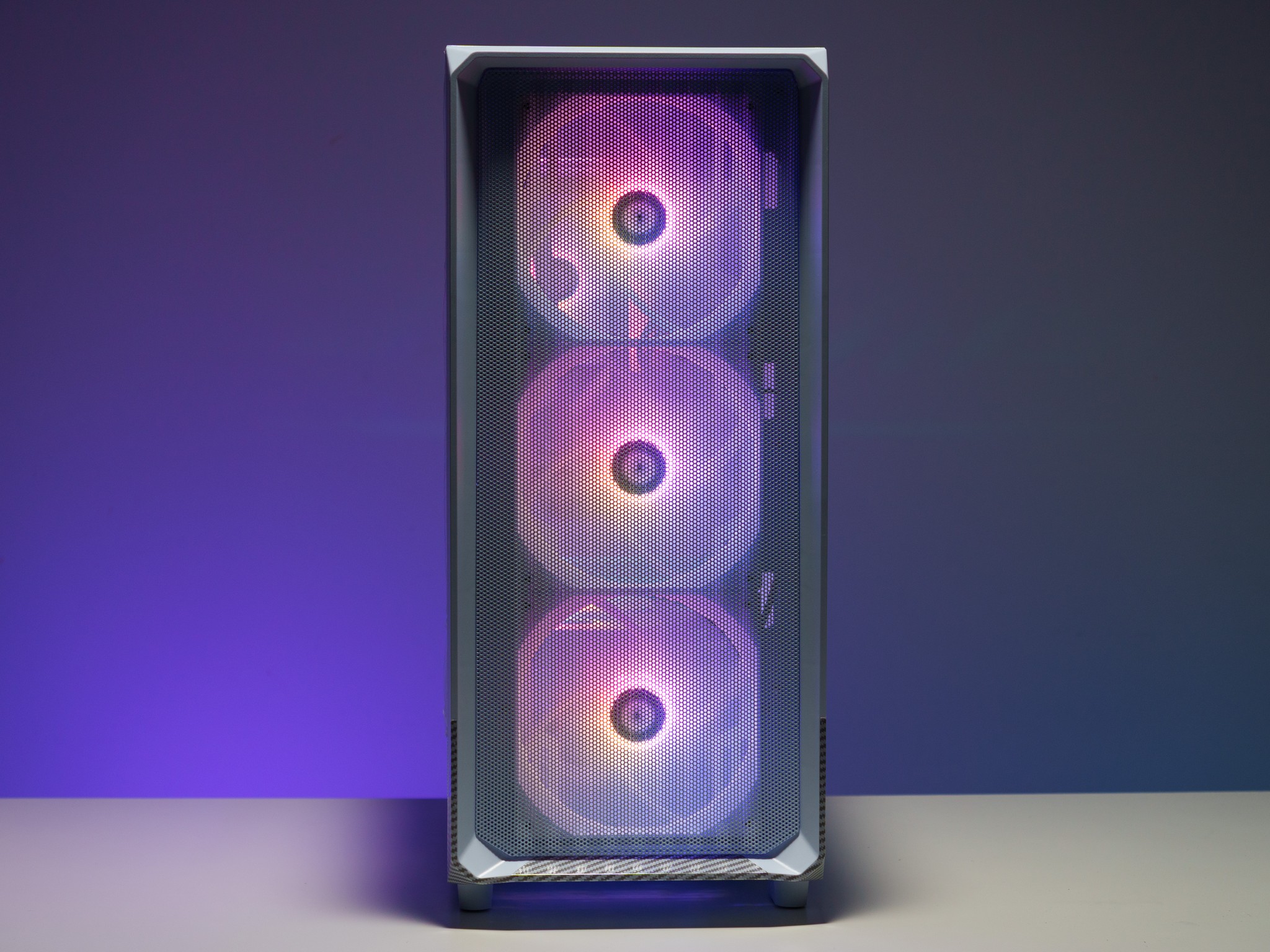 All White Gaming PC | Ryzen 7 | RX 9070 XT | 32GB DDR5 RAM | 1TB Samsung m.2 SSD | ARGB