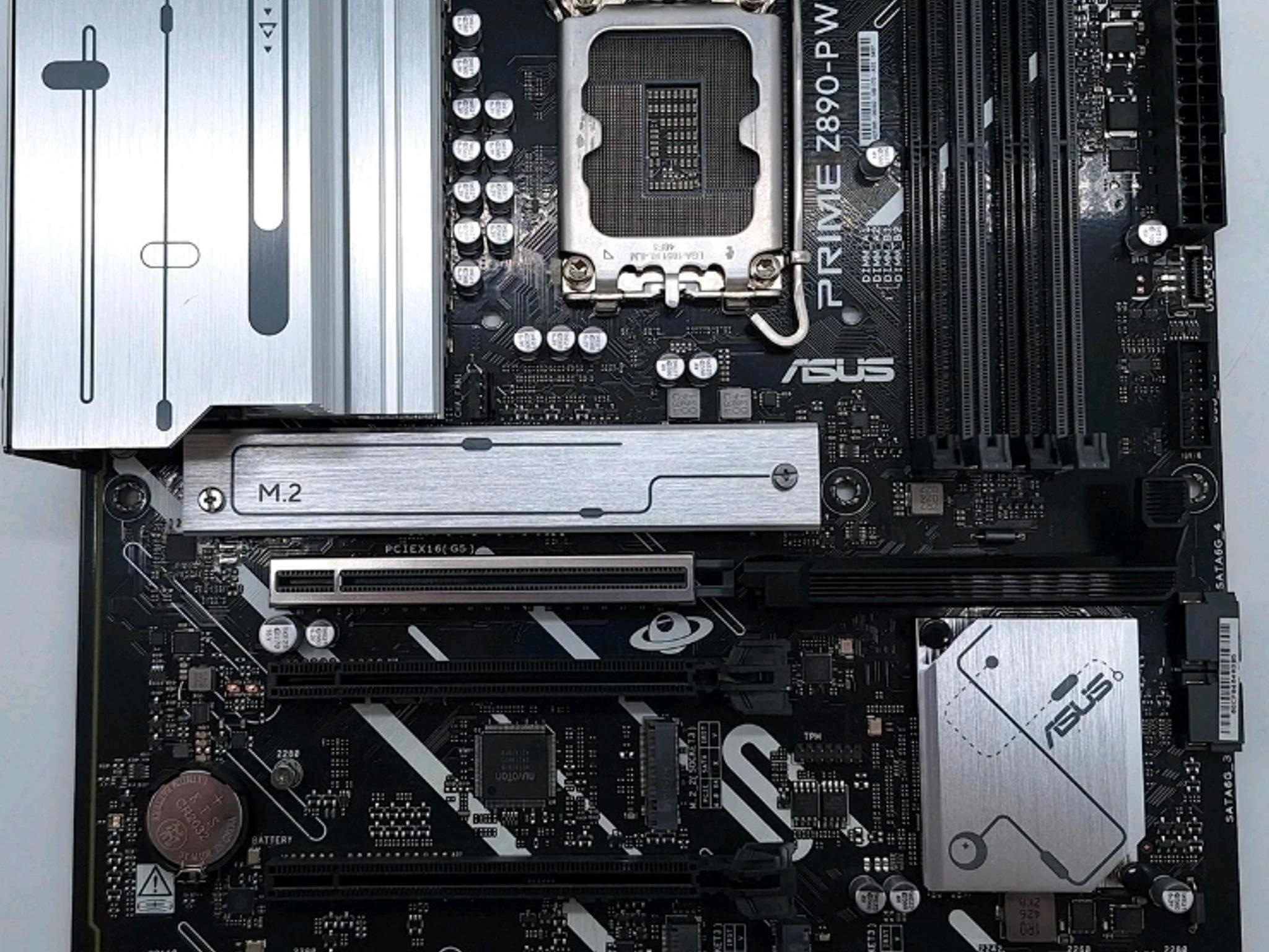 ASUS Prime X870-P WiFi + 7700X + 500GB NMVE AMD AM5 X870 DDR5, PCIe 5.0,  READ!!