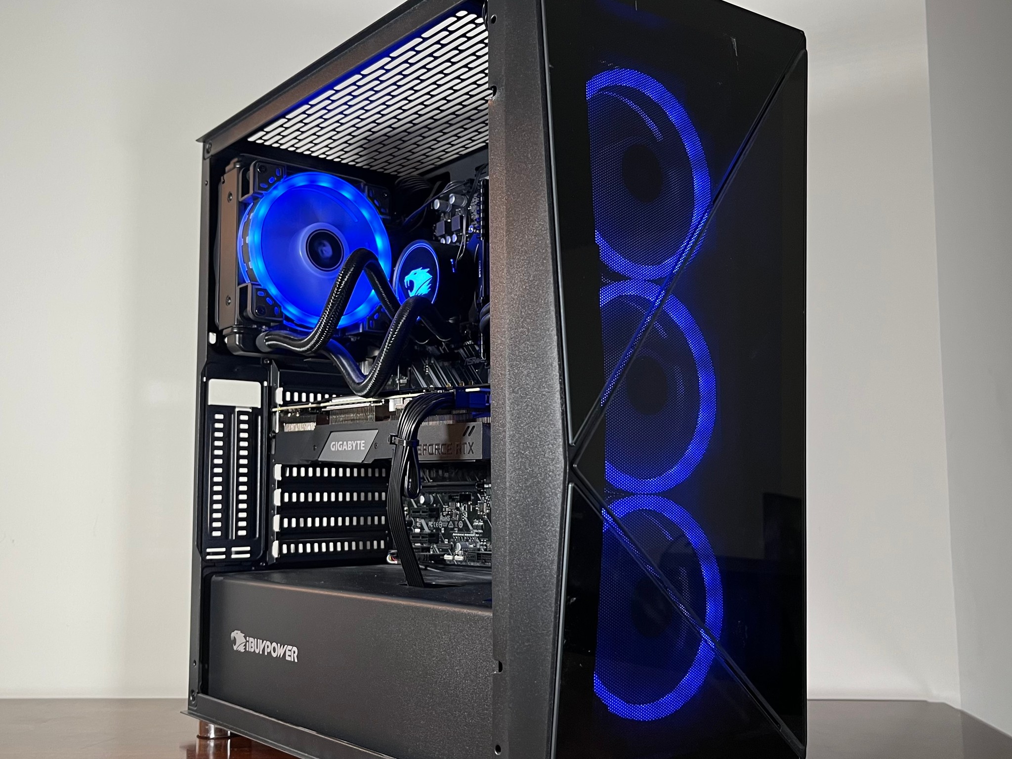 🔵1440P MONSTER🔵 RTX 2080 SUPER | 32GB RAM | 1.5TB Storage | Liquid Cooled | i7 9700K | Wi-Fi