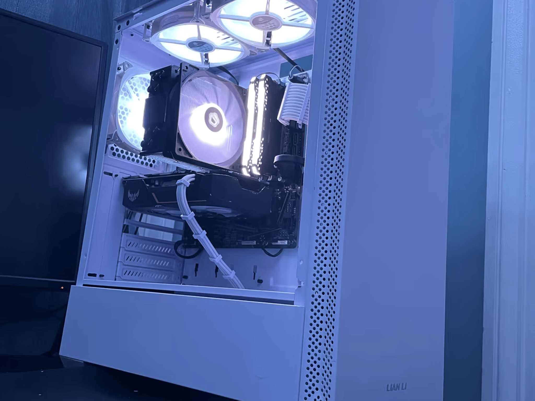 Icebox// I5-10400, Nvidia 1650 4Gb Super Budget Gaming PC