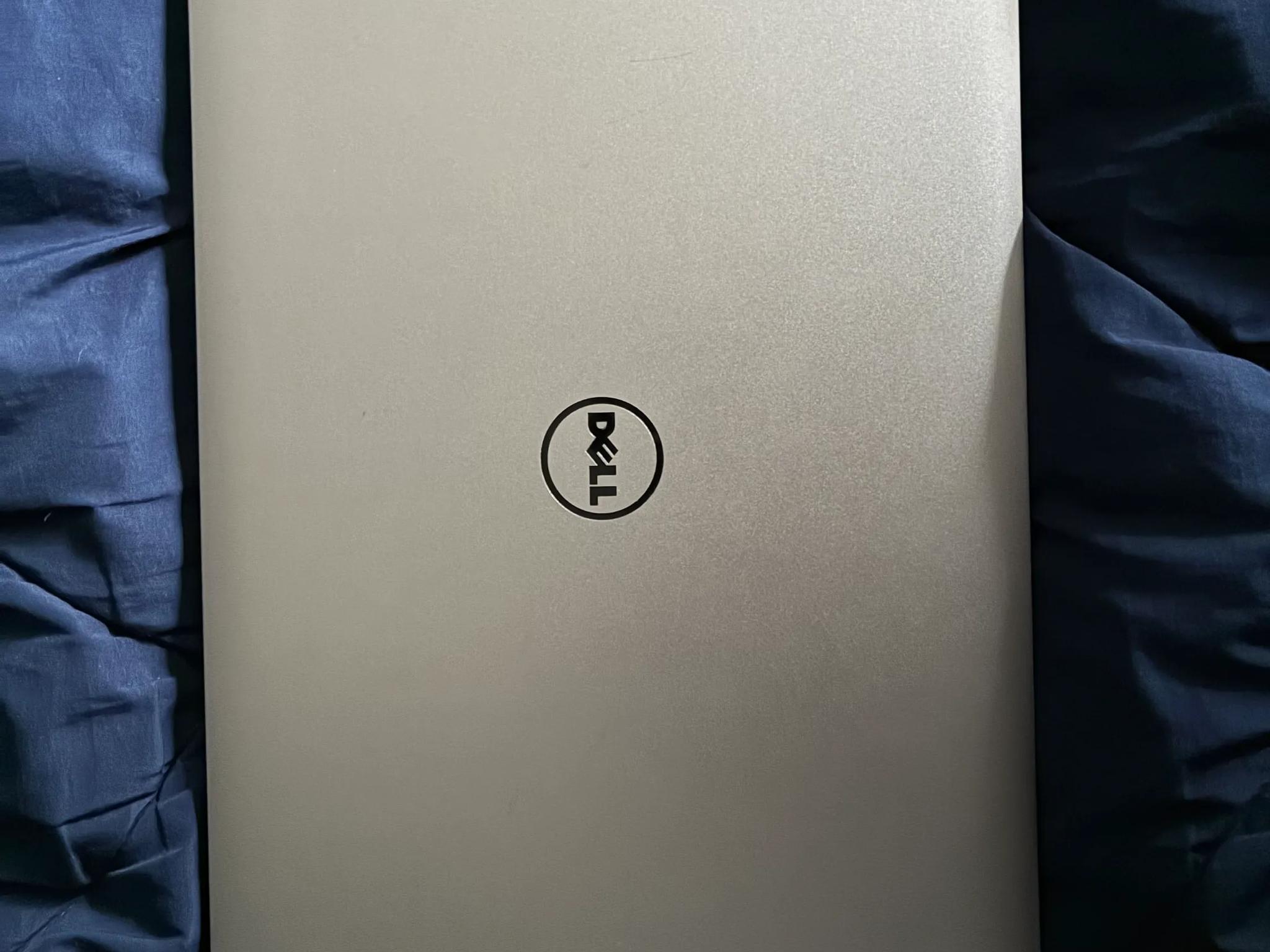 Dell Precision 5520- Battery needs replacement. Intel Xeon E3-1505M, Nvidia Quadro M1200.