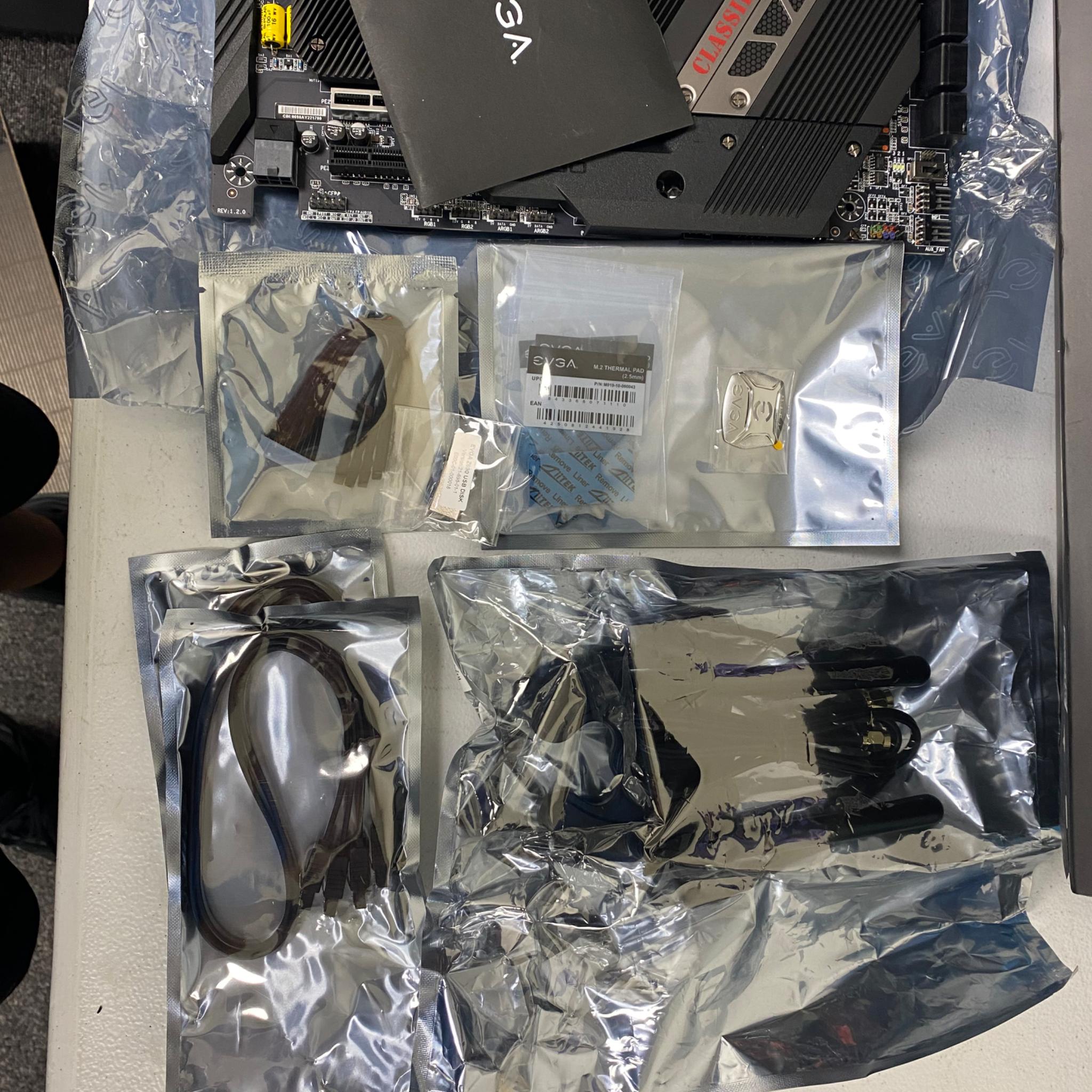 EVGA z690 Classified