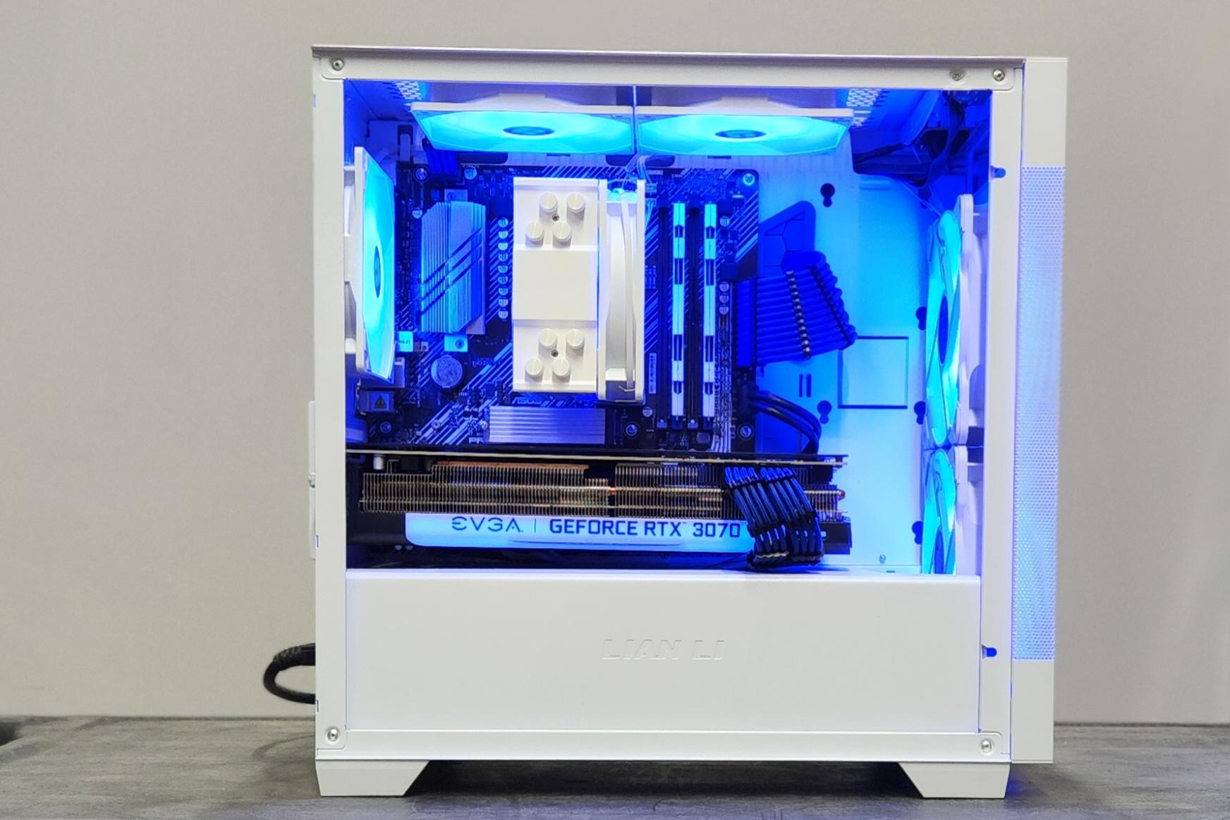 Arctic Blaze 🔥❄️Gaming/Streaming PC | Ryzen 5 5600X | RTX 3070 | 32GB RAM | 1TB SSD | Win 11 Pro