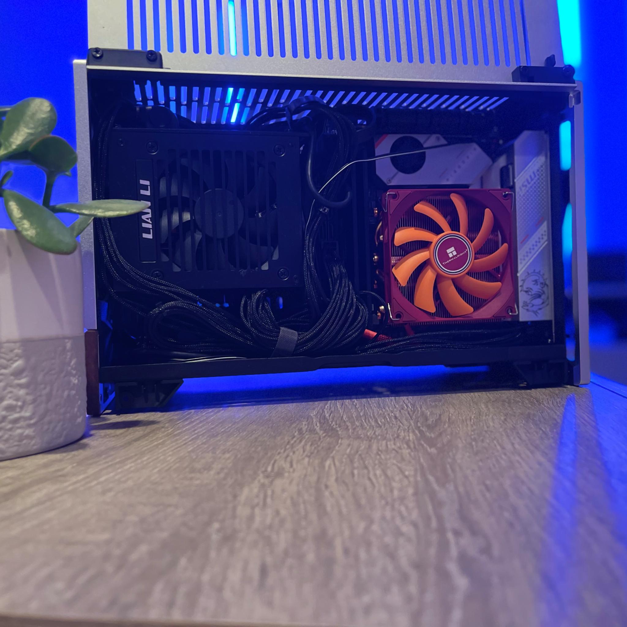 “Walnut Ice” Minimalist High End Pc! 7900 GRE + 7600x