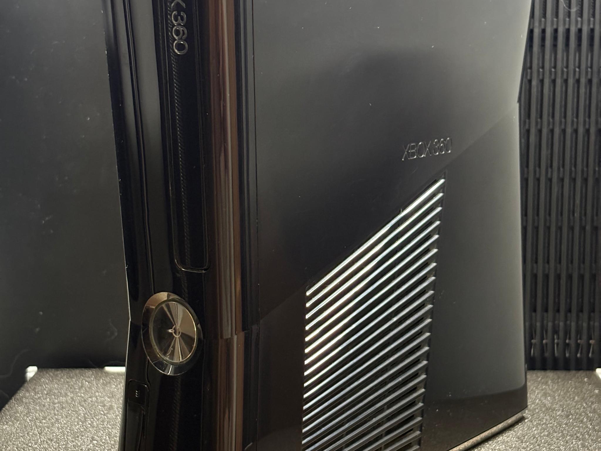 Xbox 360 Slim