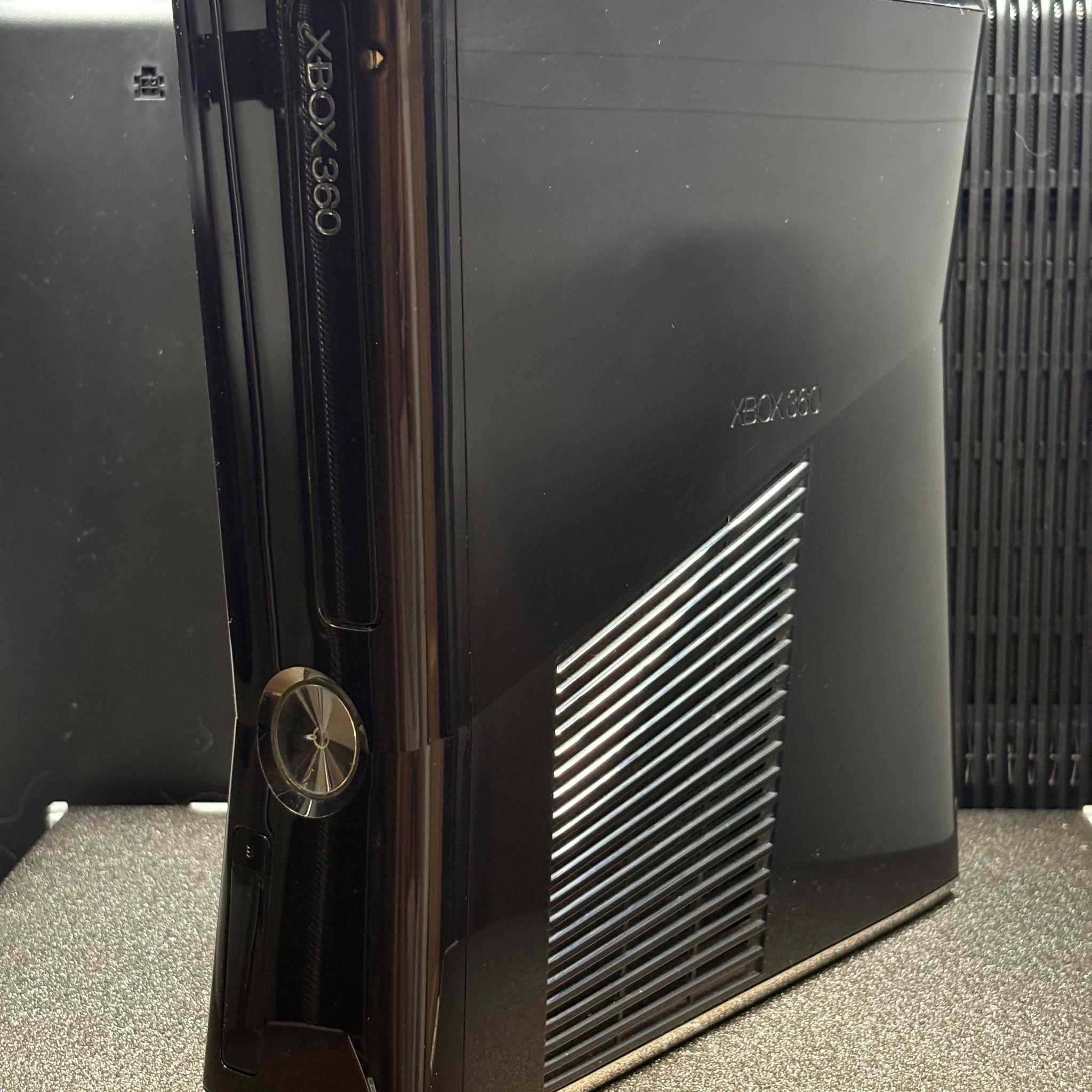 Xbox 360 Slim