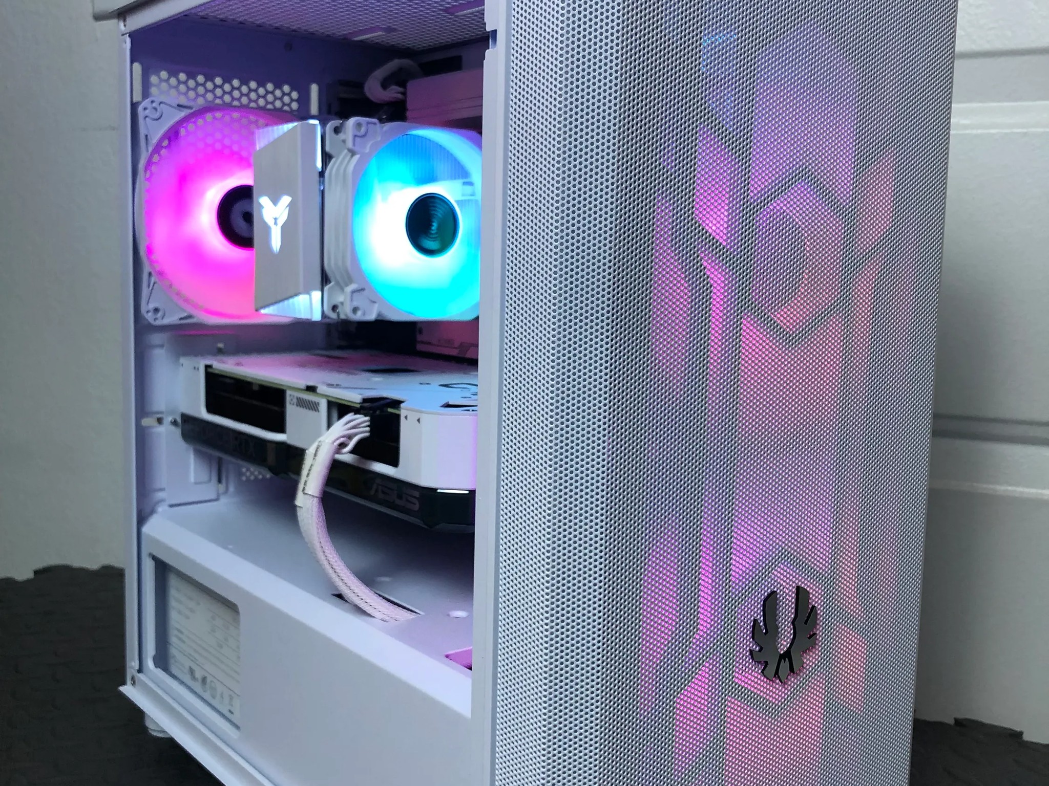 Gaming Beast Intel Core i5-13400 W/RTX 4070 All White Gaming PC