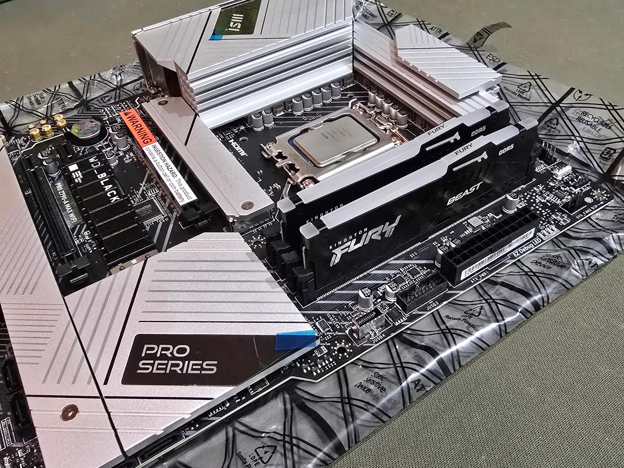 MSI Z790-A MAX WiFi Intel I7 12700KF Kingston Fury 32GB DDR5 WD SN850X 2TB SSD w/ Heatsink New