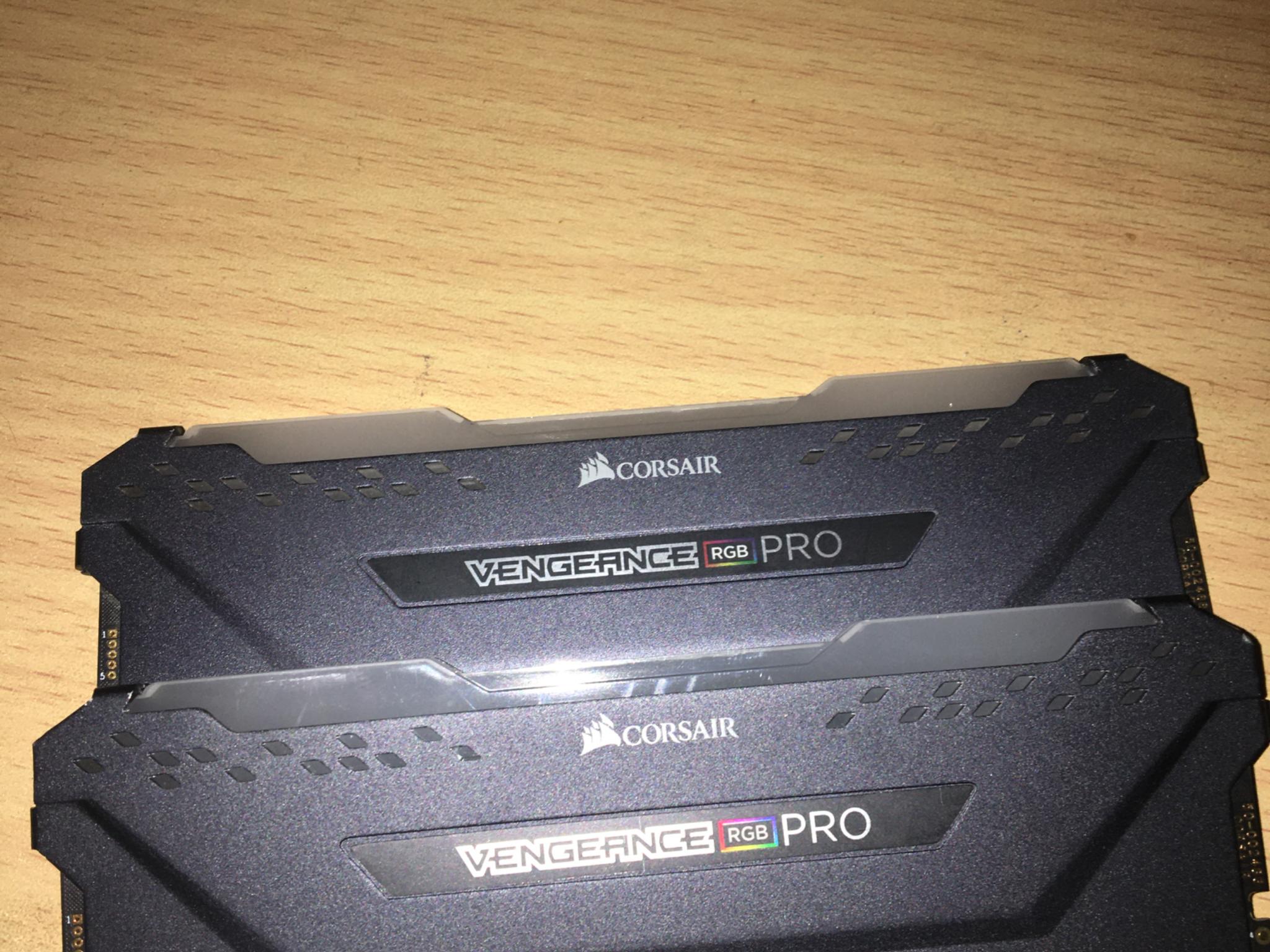 32Gb ram Corsair Vengeance Pro Rgb DDr4