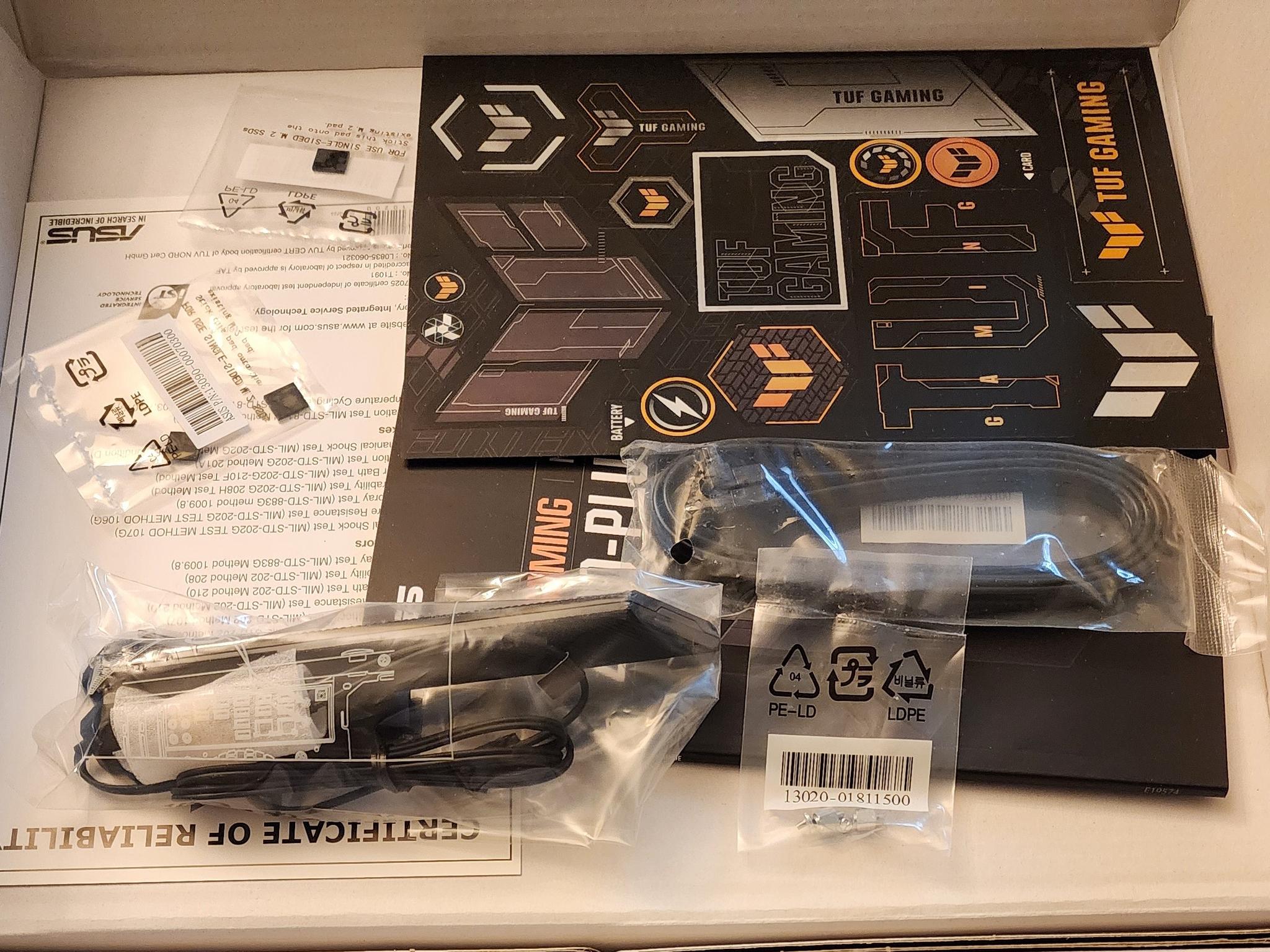 ASUS TUF Gaming Z690-Plus WiFi LGA 1700 **DDR5**