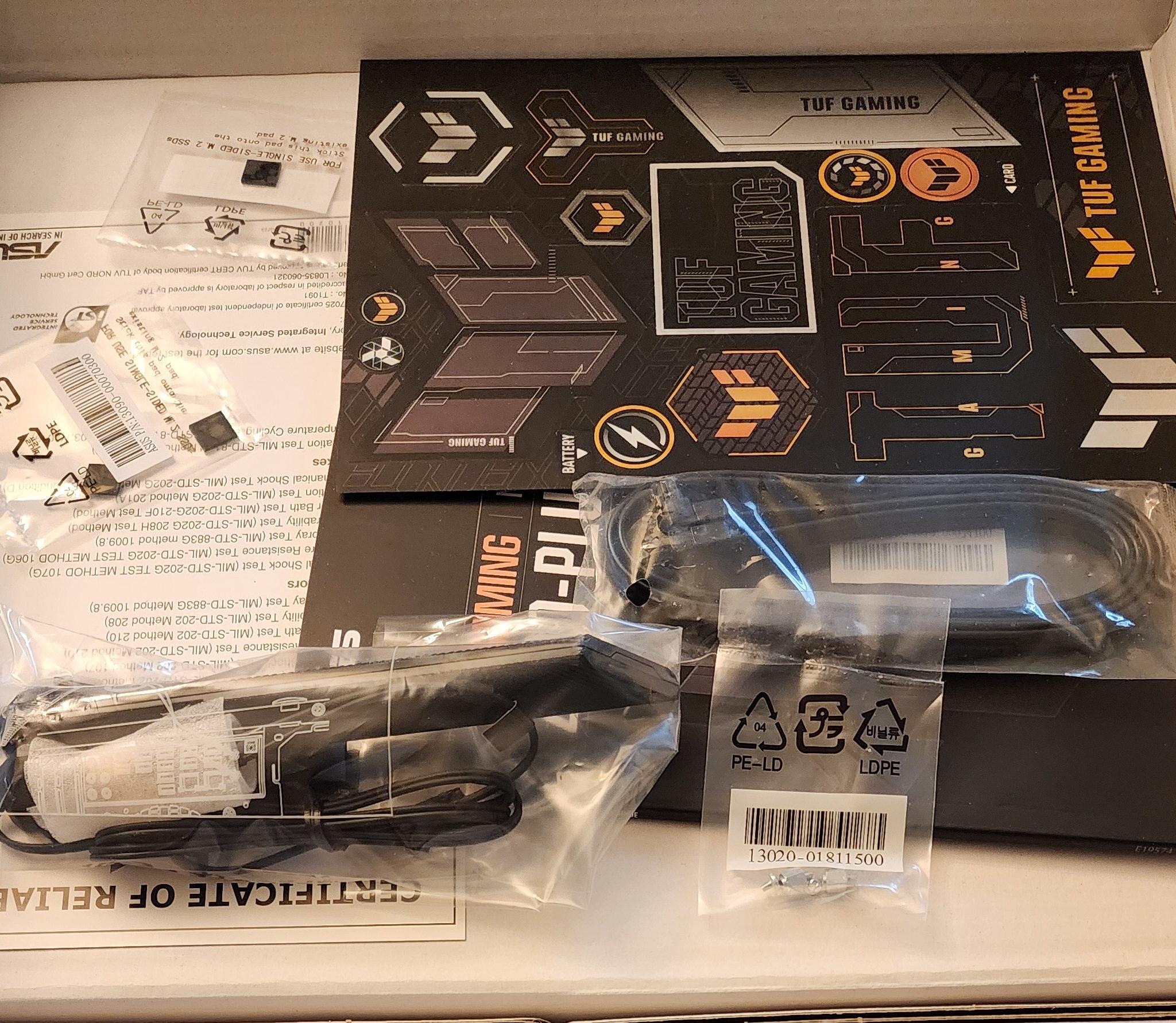 ASUS TUF Gaming Z690-Plus WiFi LGA 1700 **DDR5**