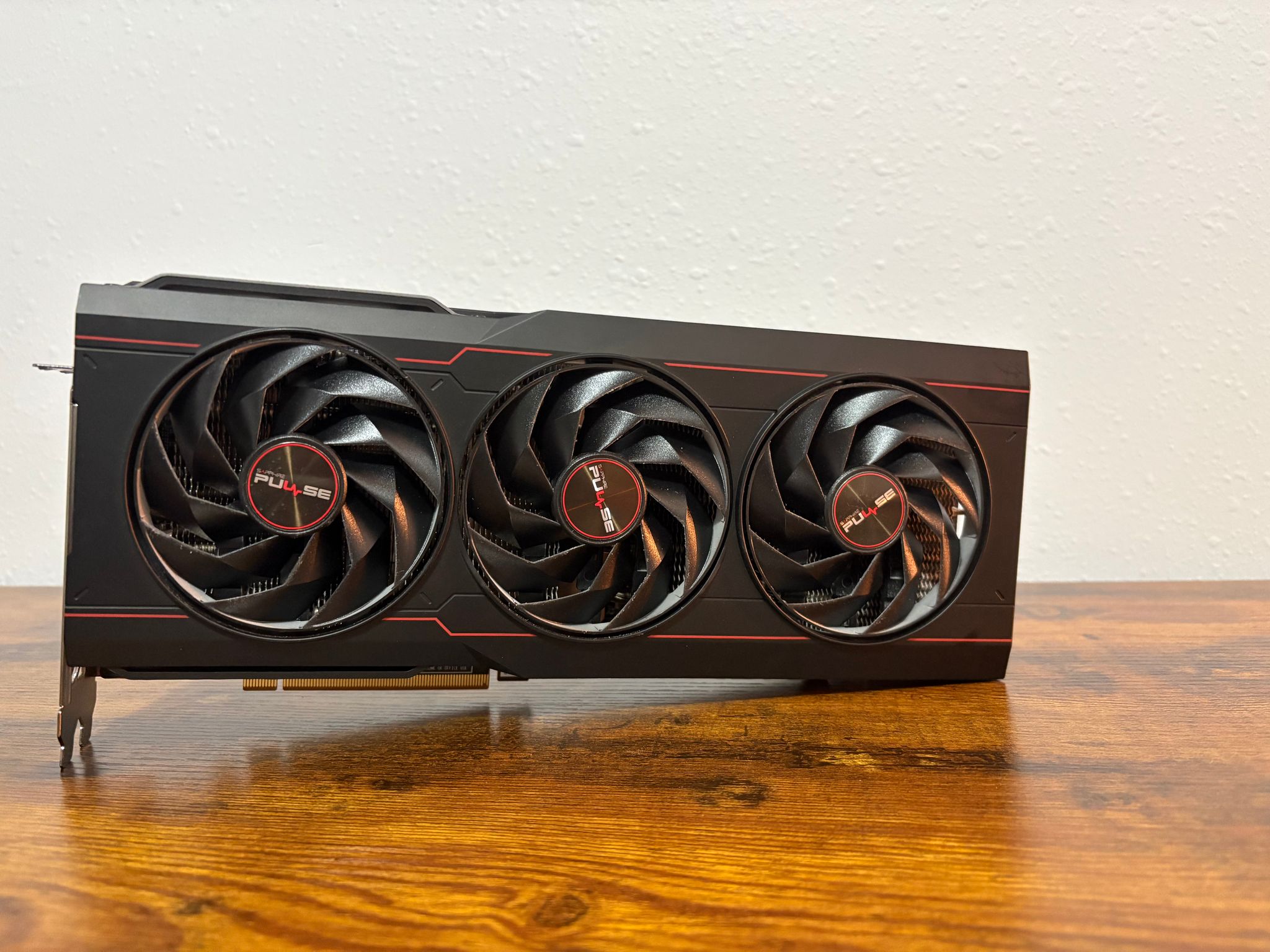 SAPPHIRE PULSE Radeon RX 7900 XT