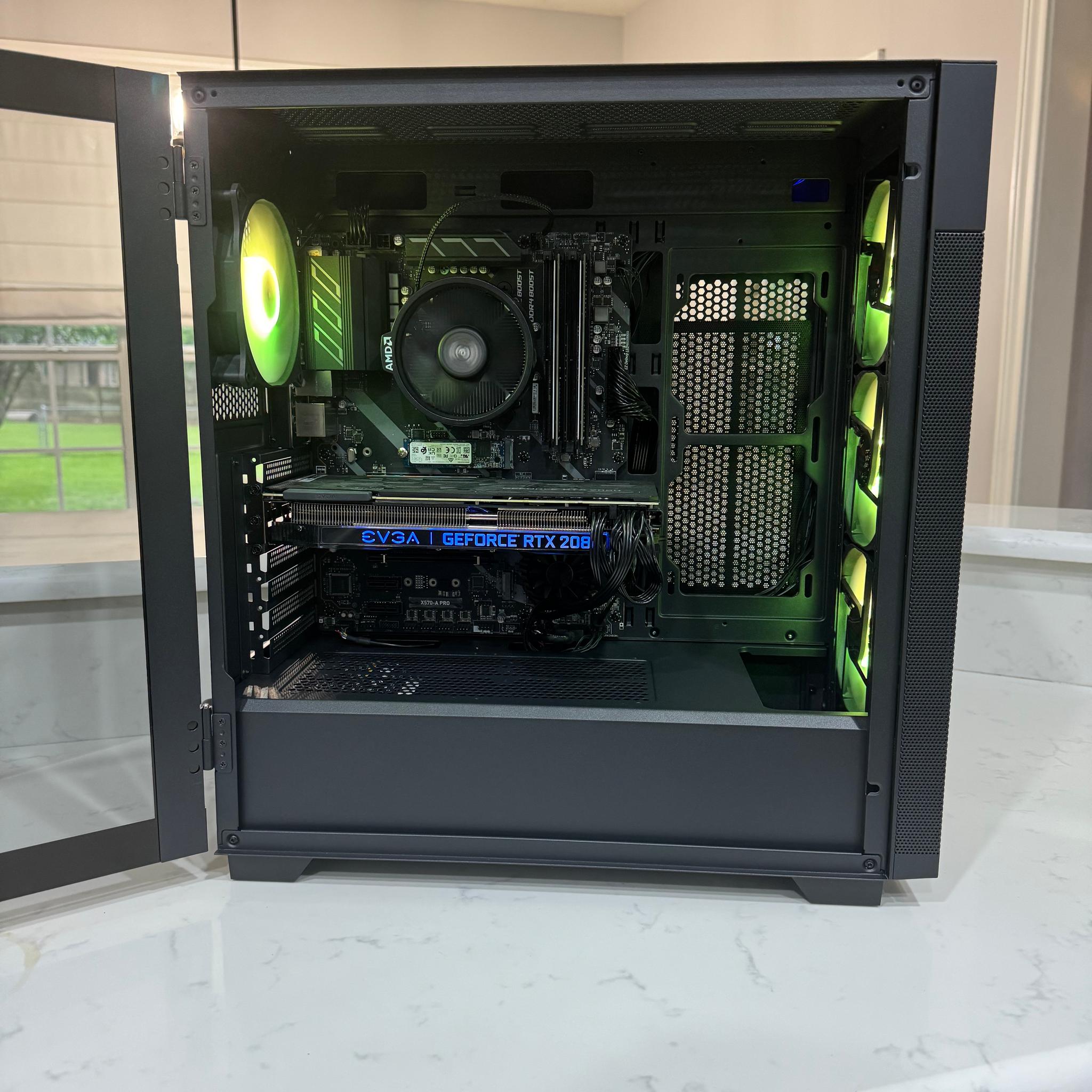 Gaming PC / RTX 2080 8GB / 16GB RAM / NVMe / Ryzen 7
