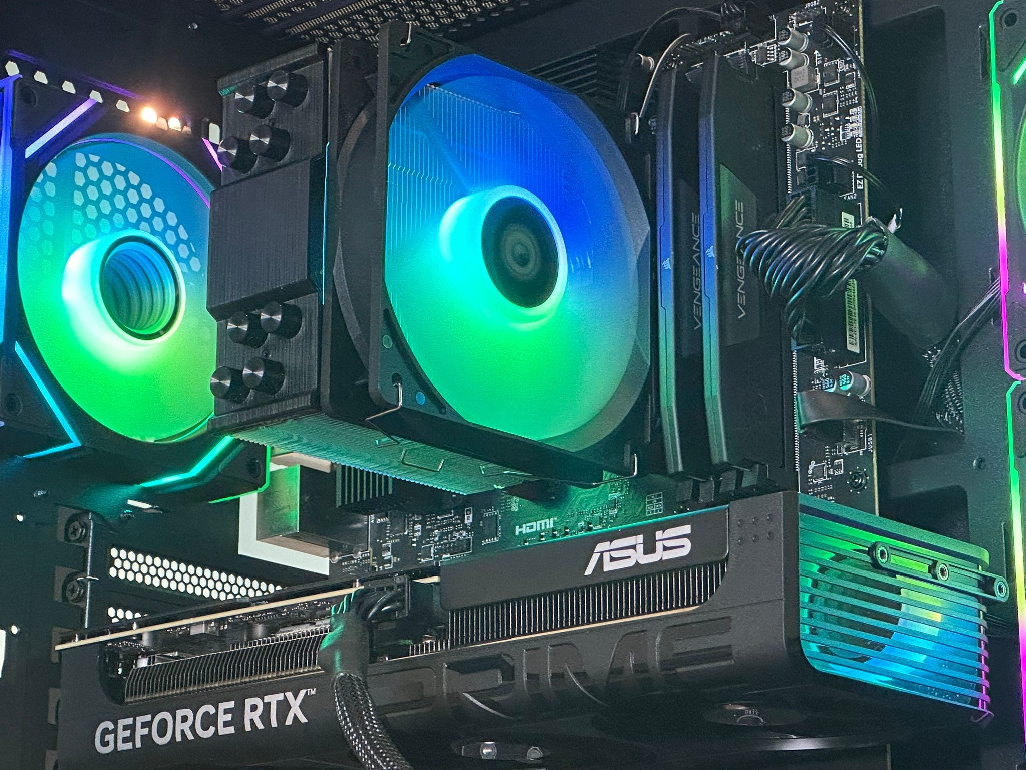 RTX 5060 TI 16GB, RYZEN 5, 32GB DDR5 RAM, WIN 11, WIFI, Gaming PC