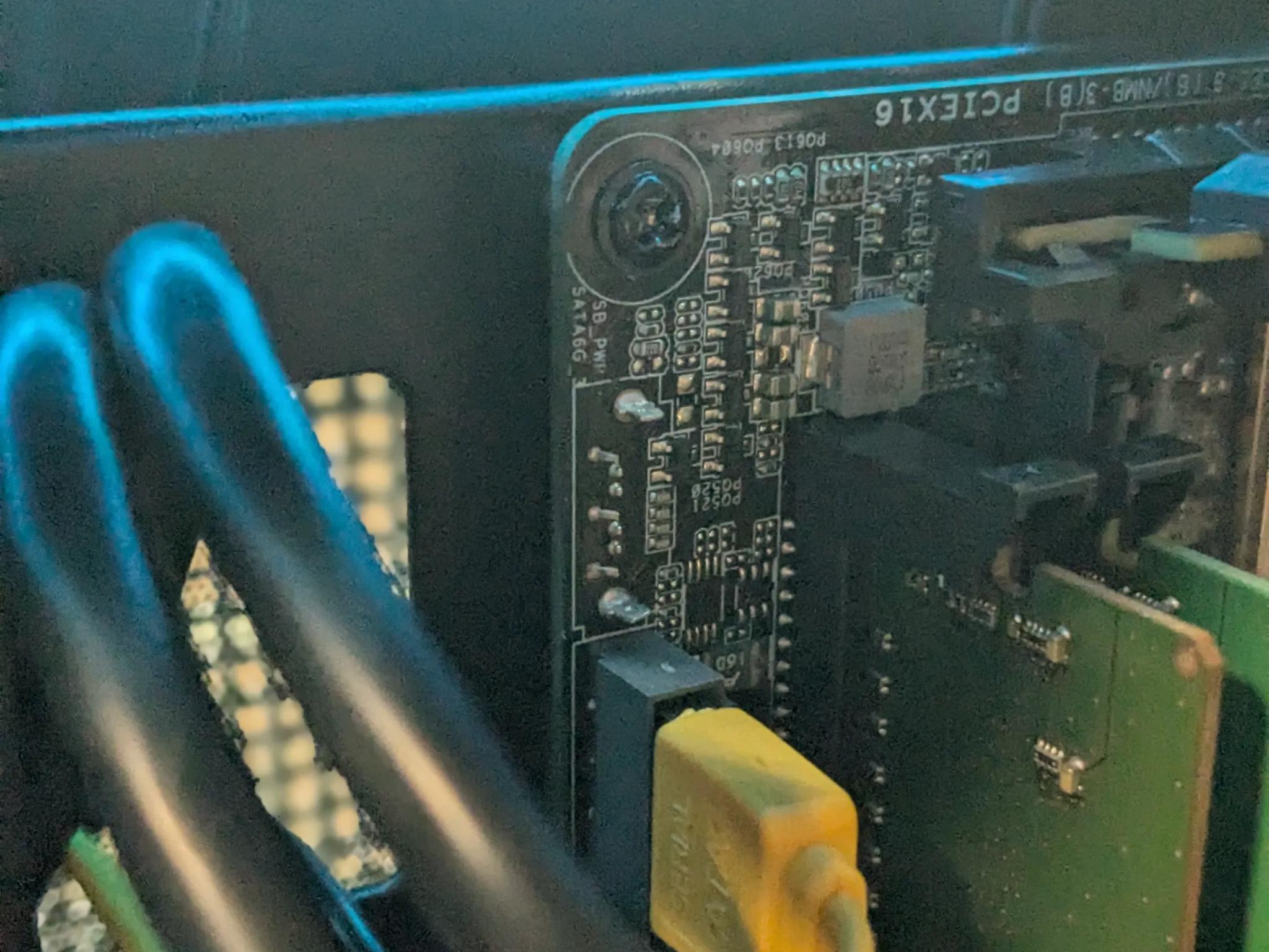 Scratch and Dent | 80 FPS Fortnite | Windows 11, i5-6600, RX 550 4GB, 16GB RAM, 480GB SSD, Wifi