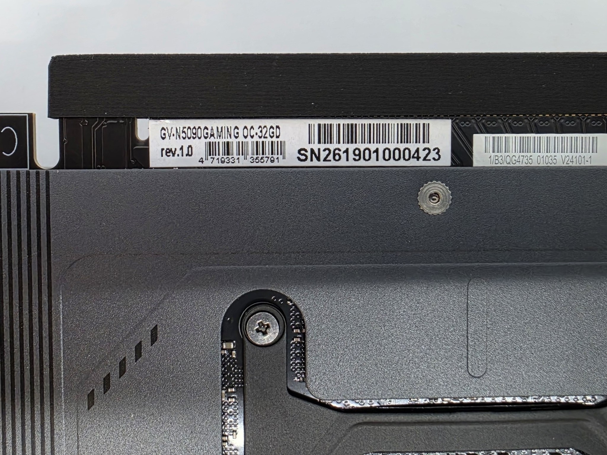 GIGABYTE GeForce RTX 5090 WINDFORCE OC 32GB Like New