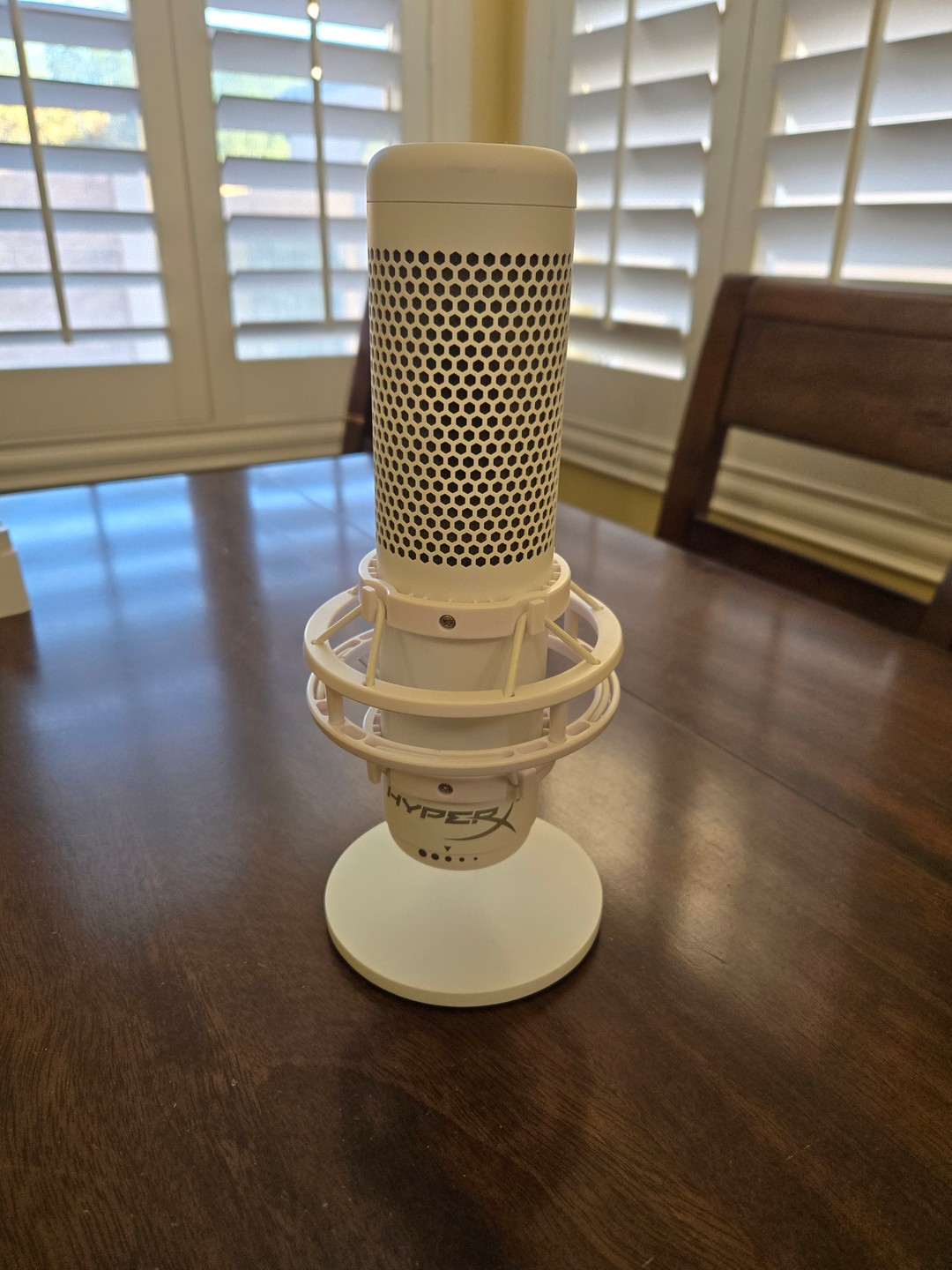 HyperX QuadCast S USB Microphone (White) | Jawa