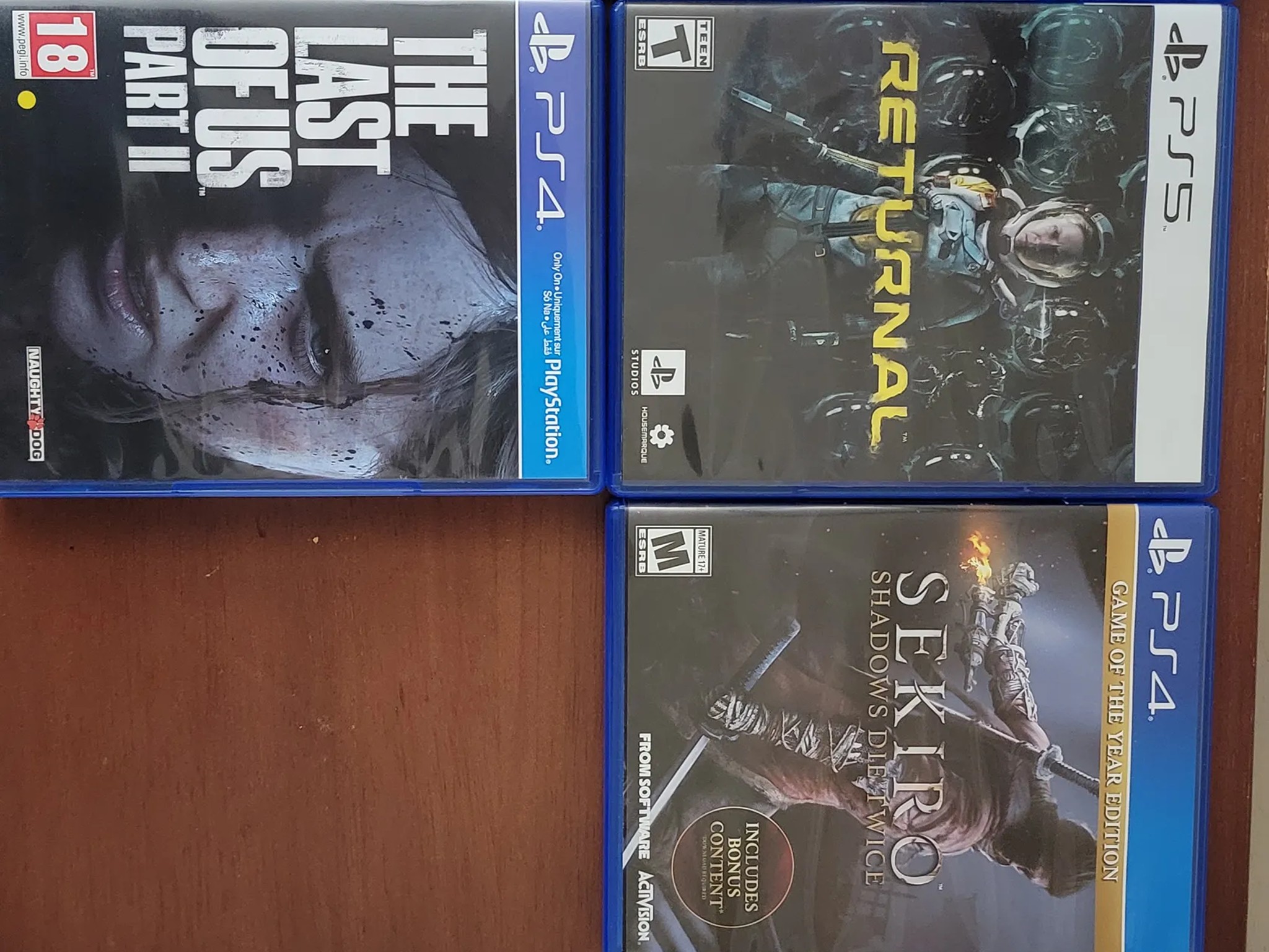 PlayStation 5 (Disc Ver.) Comes with 5 games, 2 Controllers, Media Remote and more (see description)