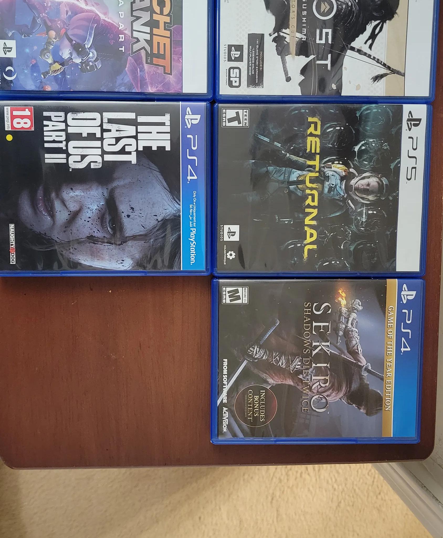PlayStation 5 (Disc Ver.) Comes with 5 games, 2 Controllers, Media Remote and more (see description)