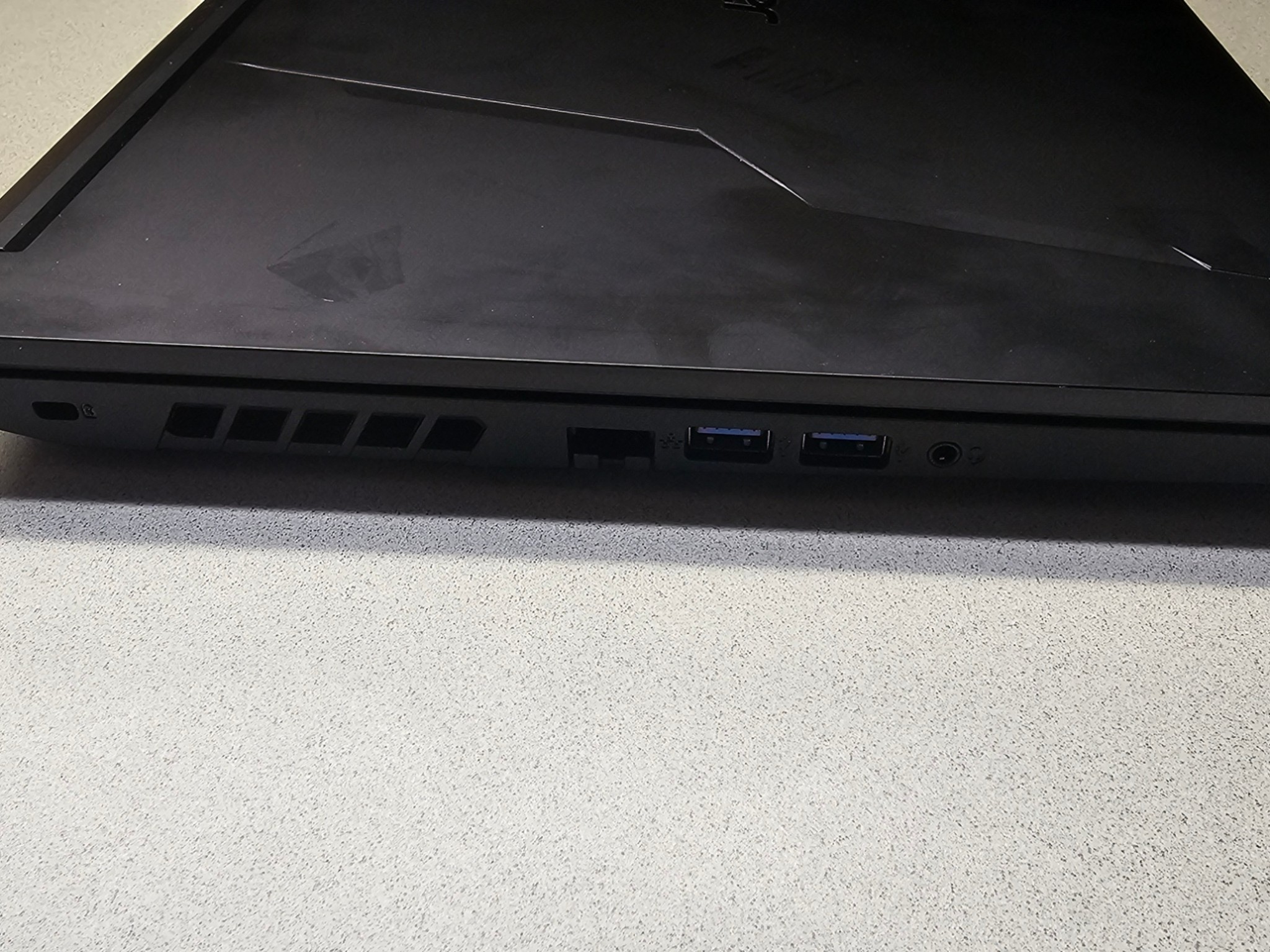 Acer Nitro 5, Core i5 11400H, GTX 1650, 32 gb ram, 1 tb SSD, 1920x1080 144 hz refresh display