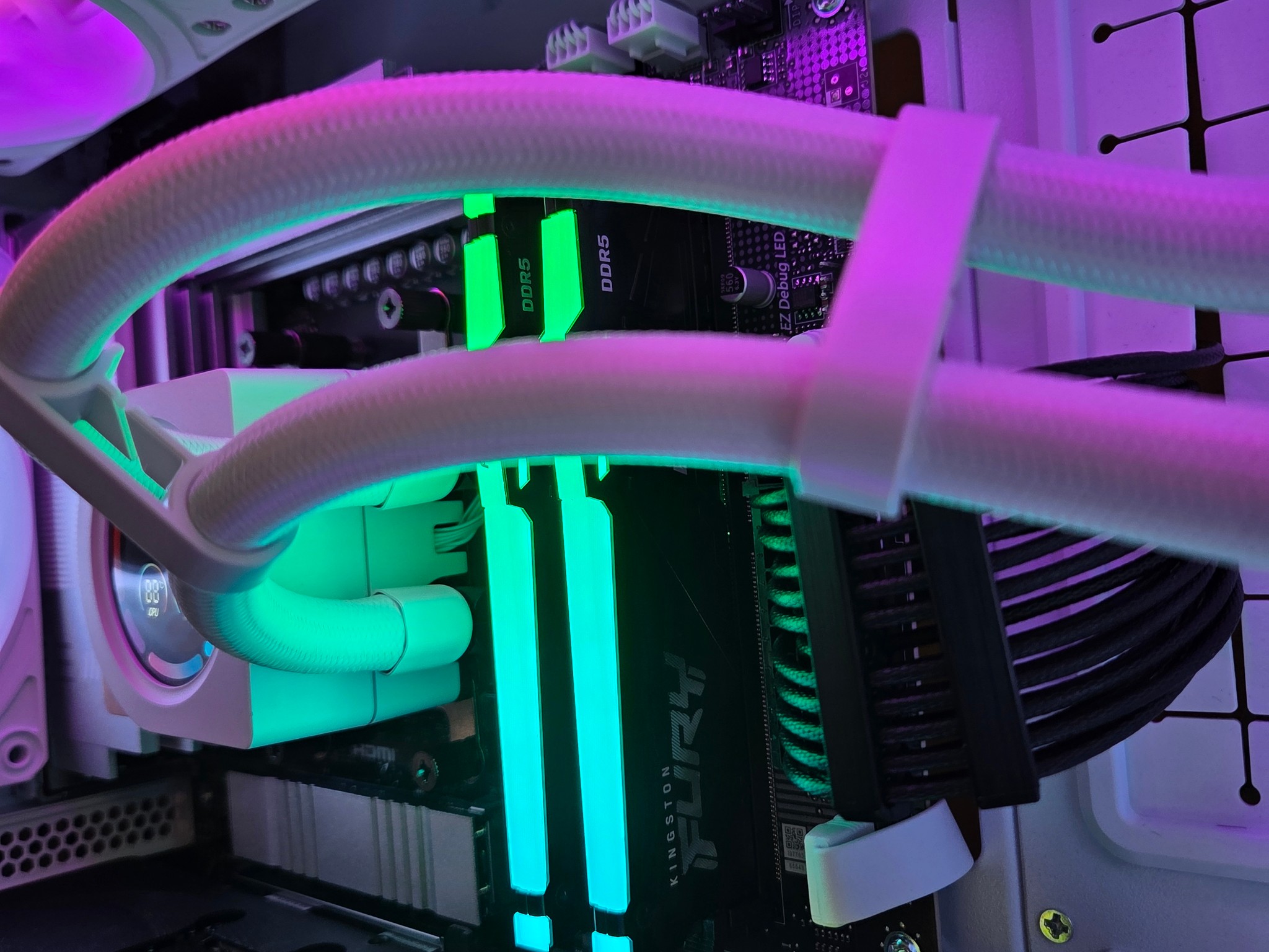 ❄ICE❄ V1 | RTX 5070TI 16GB| Ryzen 9800X3D | 32GB DDR5 | NVME | GOLD PSU | Windows 11 | LCD