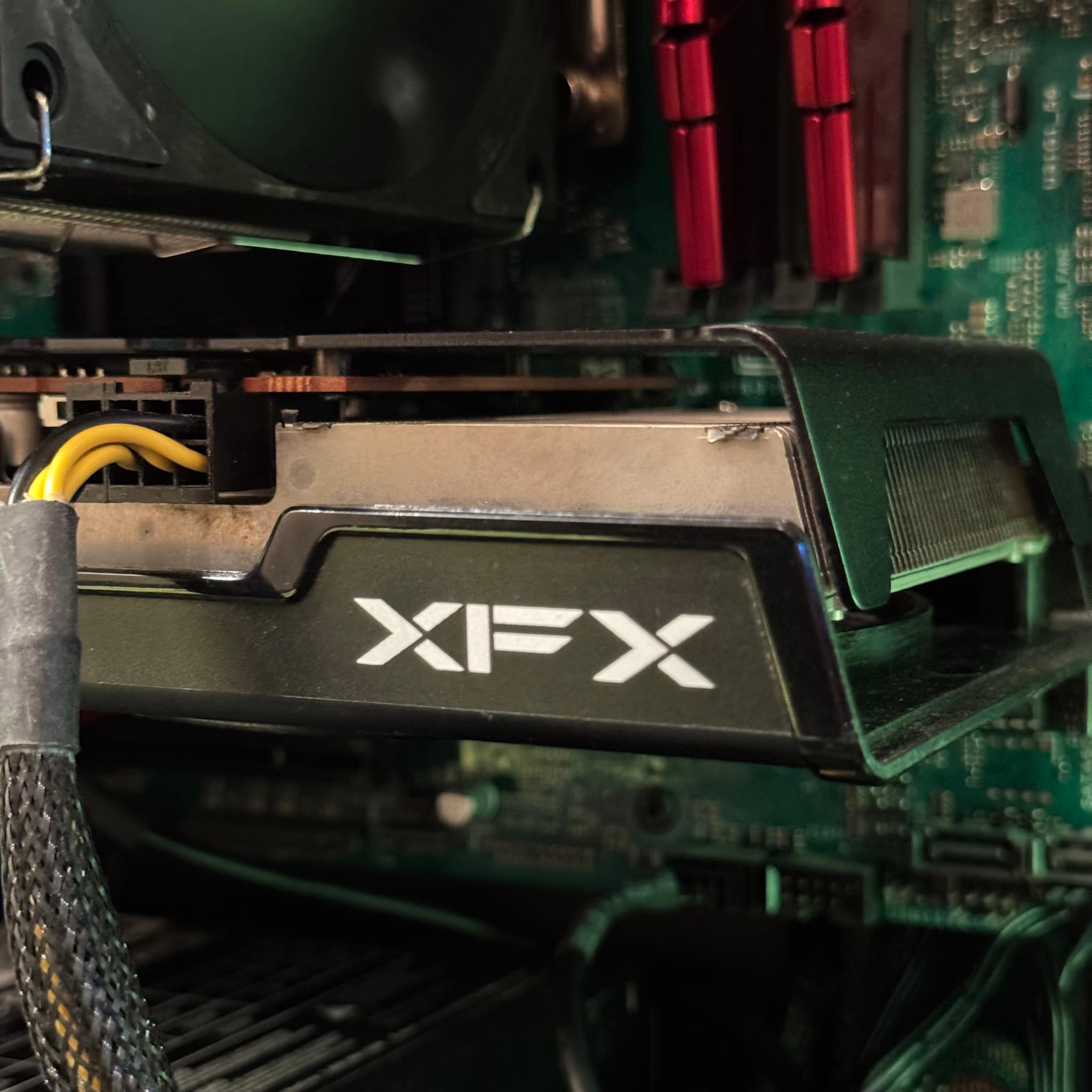 i7-9700F, RX 6600, 2TB Hynix Gold SSD, 16GB G.Skill RAM, Windows 11, Wifi Custom Gaming PC