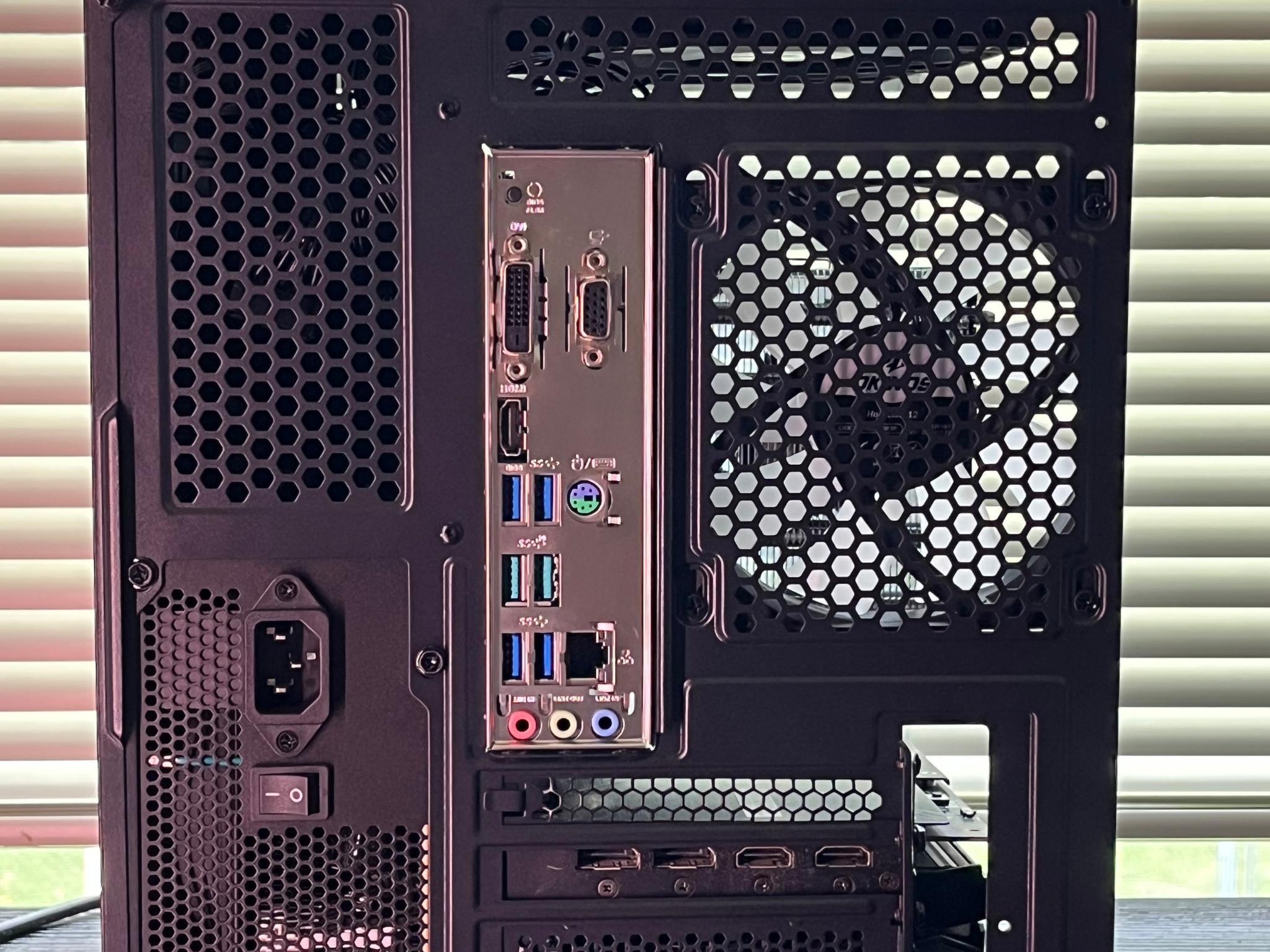 RTX 2060 / Ryzen 5 3600 / 32GB DDR4 / 1Tb
