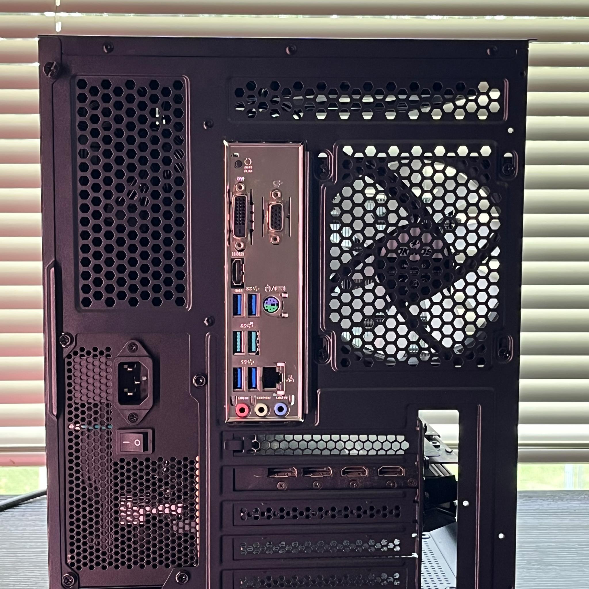 RTX 2060 / Ryzen 5 3600 / 32GB DDR4 / 1Tb
