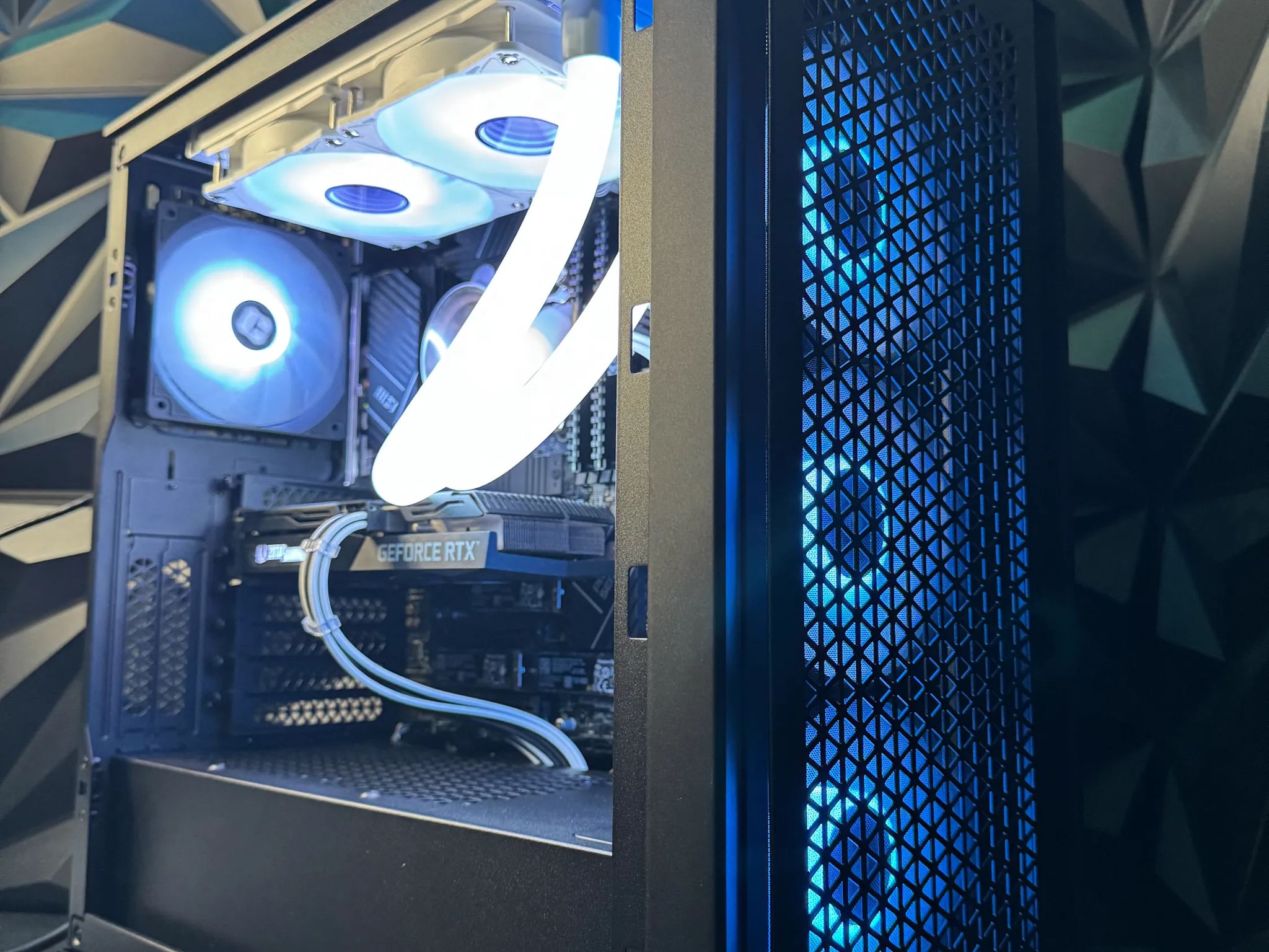 🖤⚪✨YinYang Ti PC 🖤⚪✨ i7 12700K| RYX 3060Ti| 32 GB DDR4 | 1.75 TB NVMe
