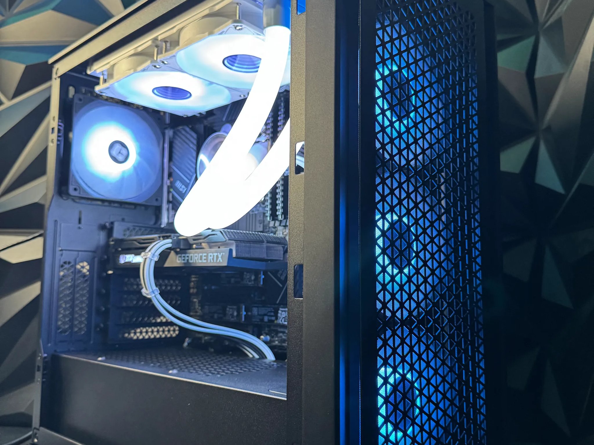 🖤⚪✨YinYang Ti PC 🖤⚪✨ i7 12700K| RYX 3060Ti| 32 GB DDR4 | 1.75 TB NVMe