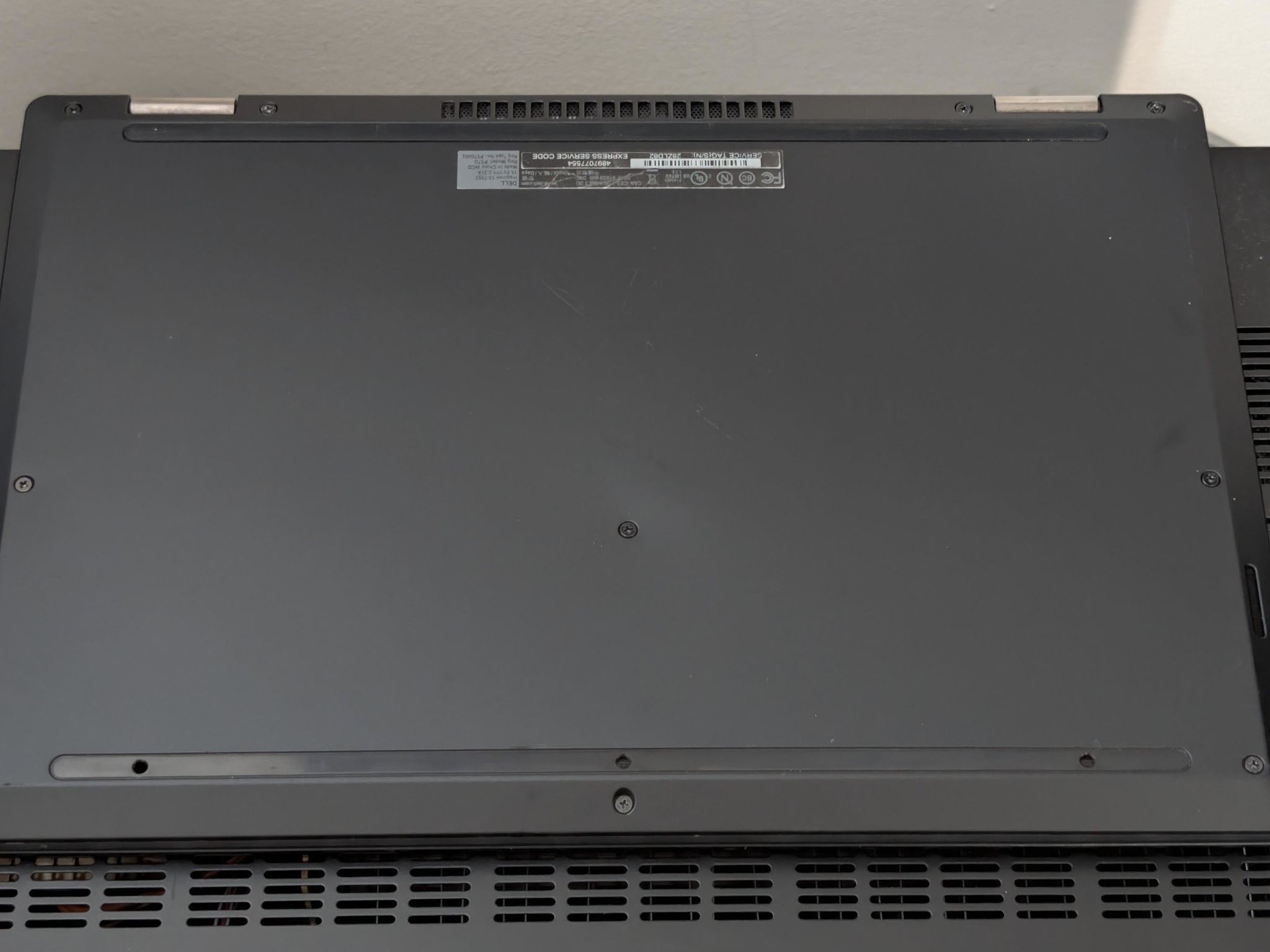 Dell Inspiron 13" 2-in-1 Convertible Laptop / Tablet | Core i3, 8GB, 128GB SSD | New Batt, SSD