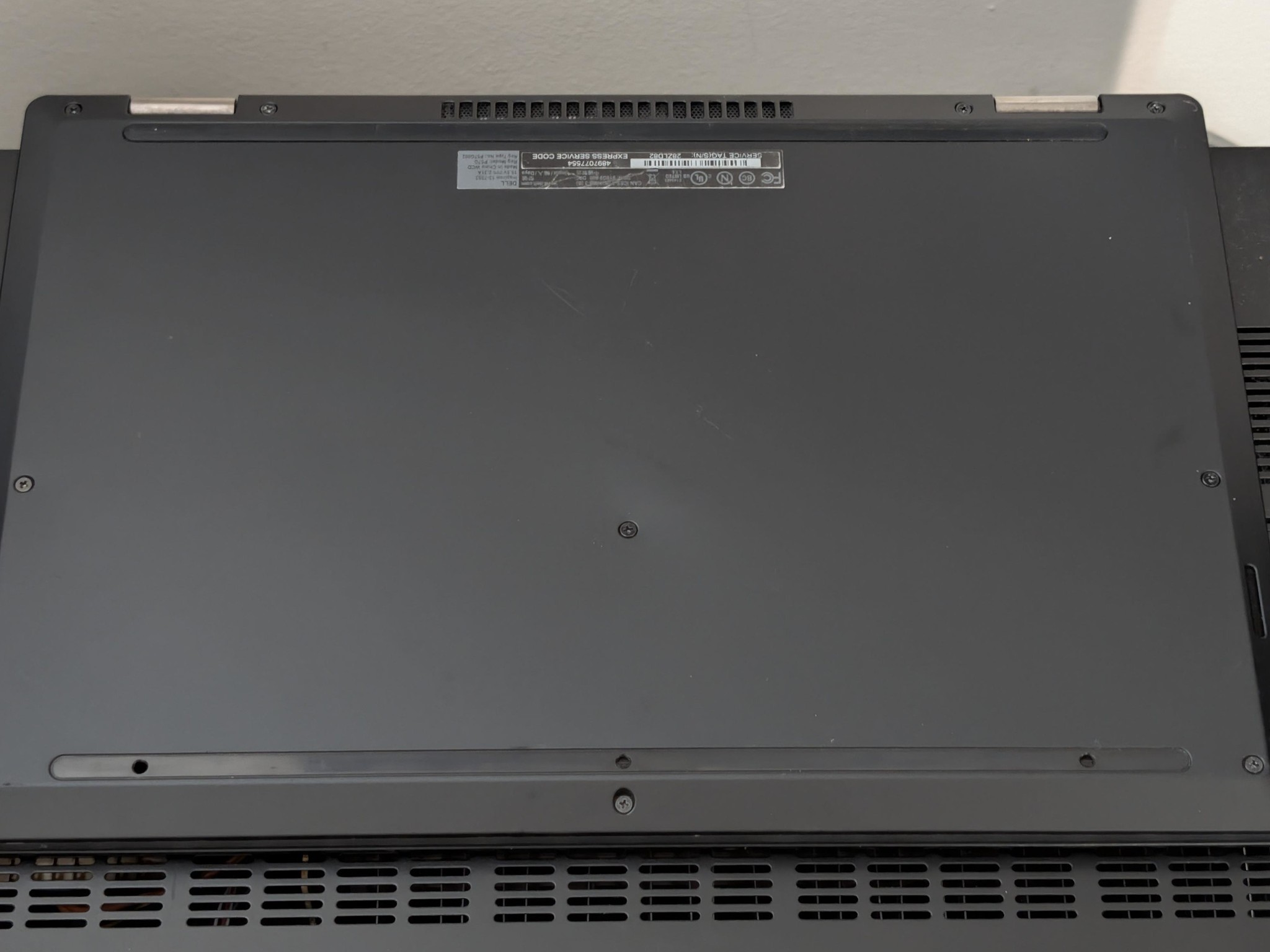 Dell Inspiron 13" 2-in-1 Convertible Laptop / Tablet | Core i3, 8GB, 128GB SSD | New Batt, SSD