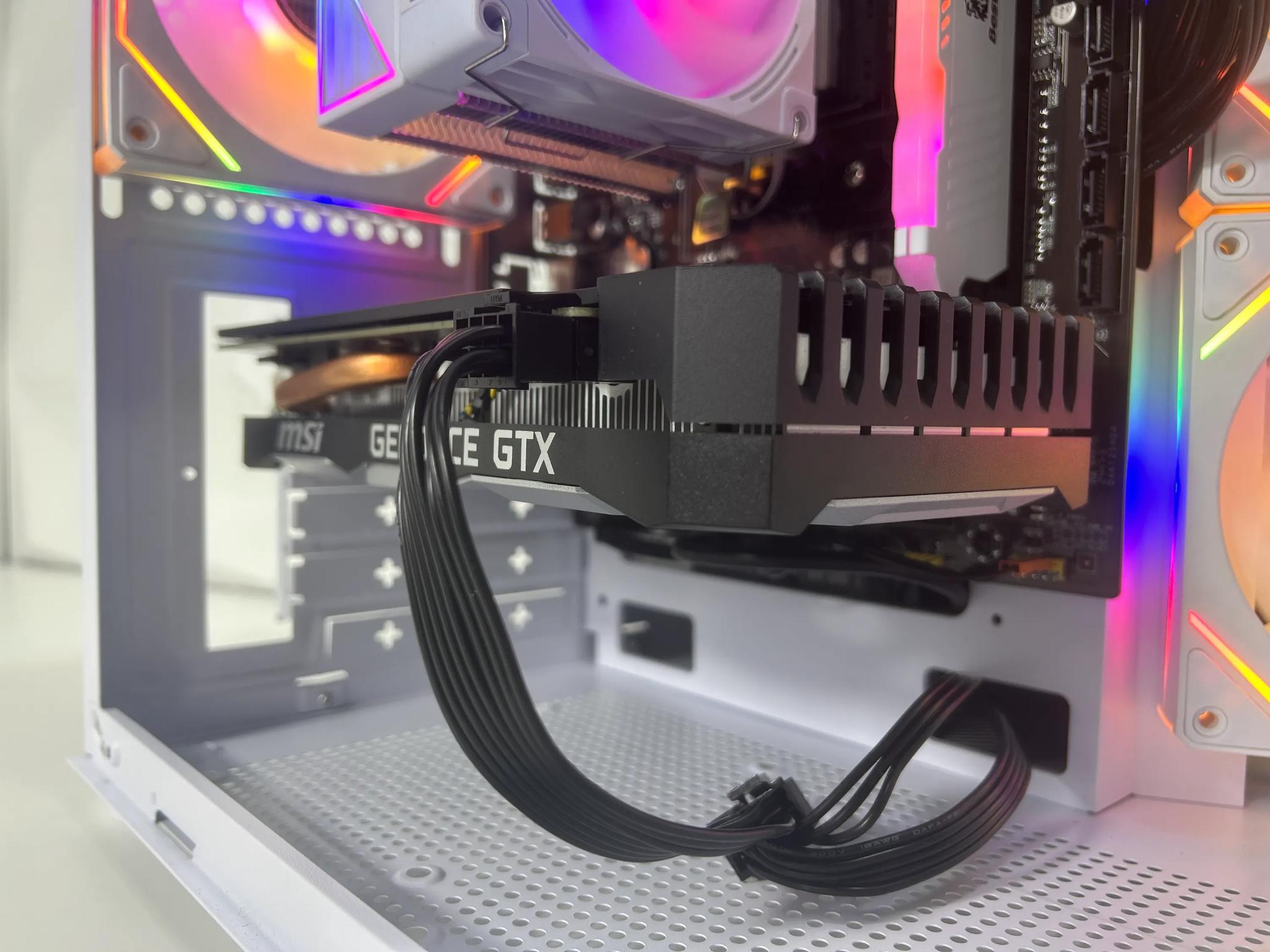 🥶🧊//ICEBERG// - Ryzen 5 1500X, GTX 1660 Super, 16GB, 1TB SSD🥶🧊