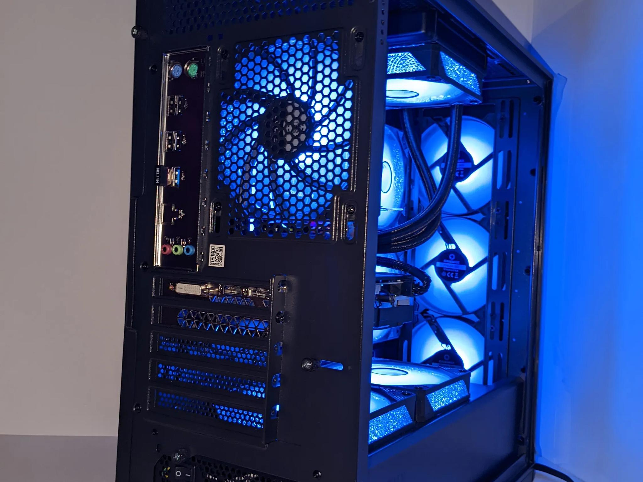 ヒドゥンドラゴン| RTX2060 Super| Intel@8-cores & 16-threads| 16GB DDR4| 1TB SSD| Windows 11 Pro